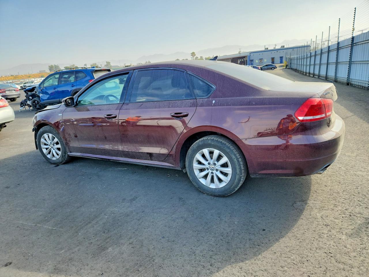 2014 Volkswagen Passat S Бордовый vin: 1VWAT7A38EC084083