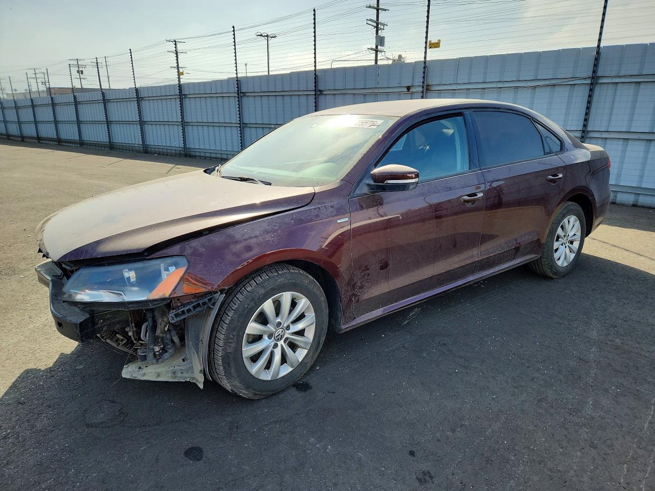 2014 Volkswagen Passat S Бордовый vin: 1VWAT7A38EC084083