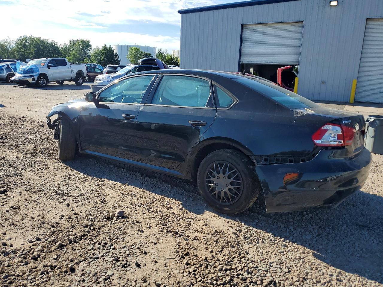 2014 Volkswagen Passat S Black vin: 1VWAT7A38EC088540