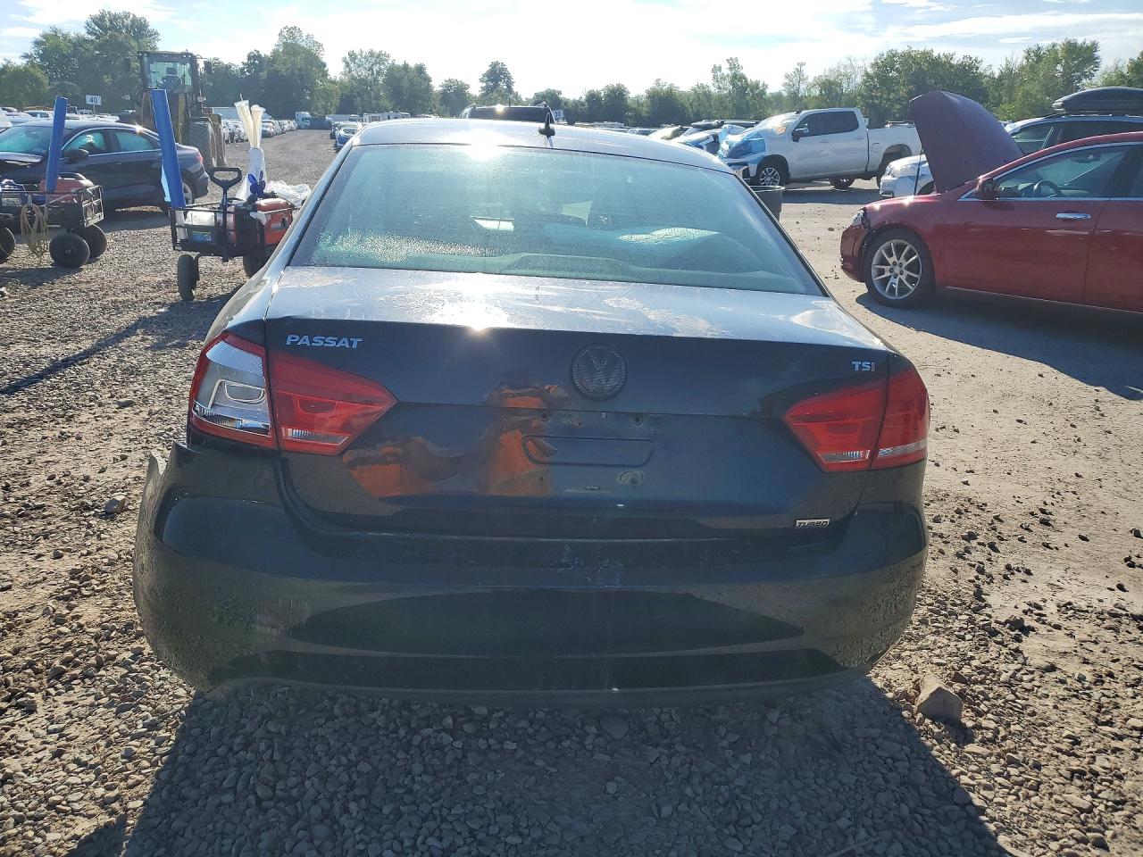 2014 Volkswagen Passat S Black vin: 1VWAT7A38EC088540