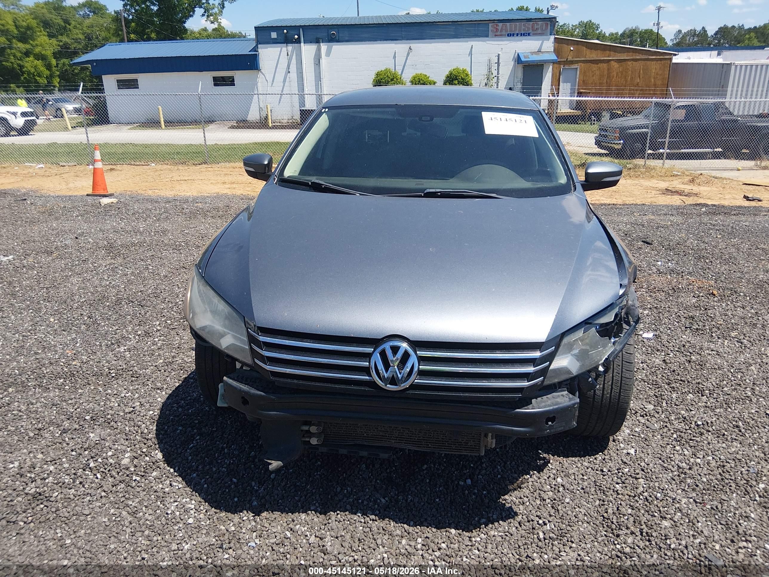 2014 Volkswagen Passat 1.8t Wolfsburg Edition Gray vin: 1VWAT7A38EC099196