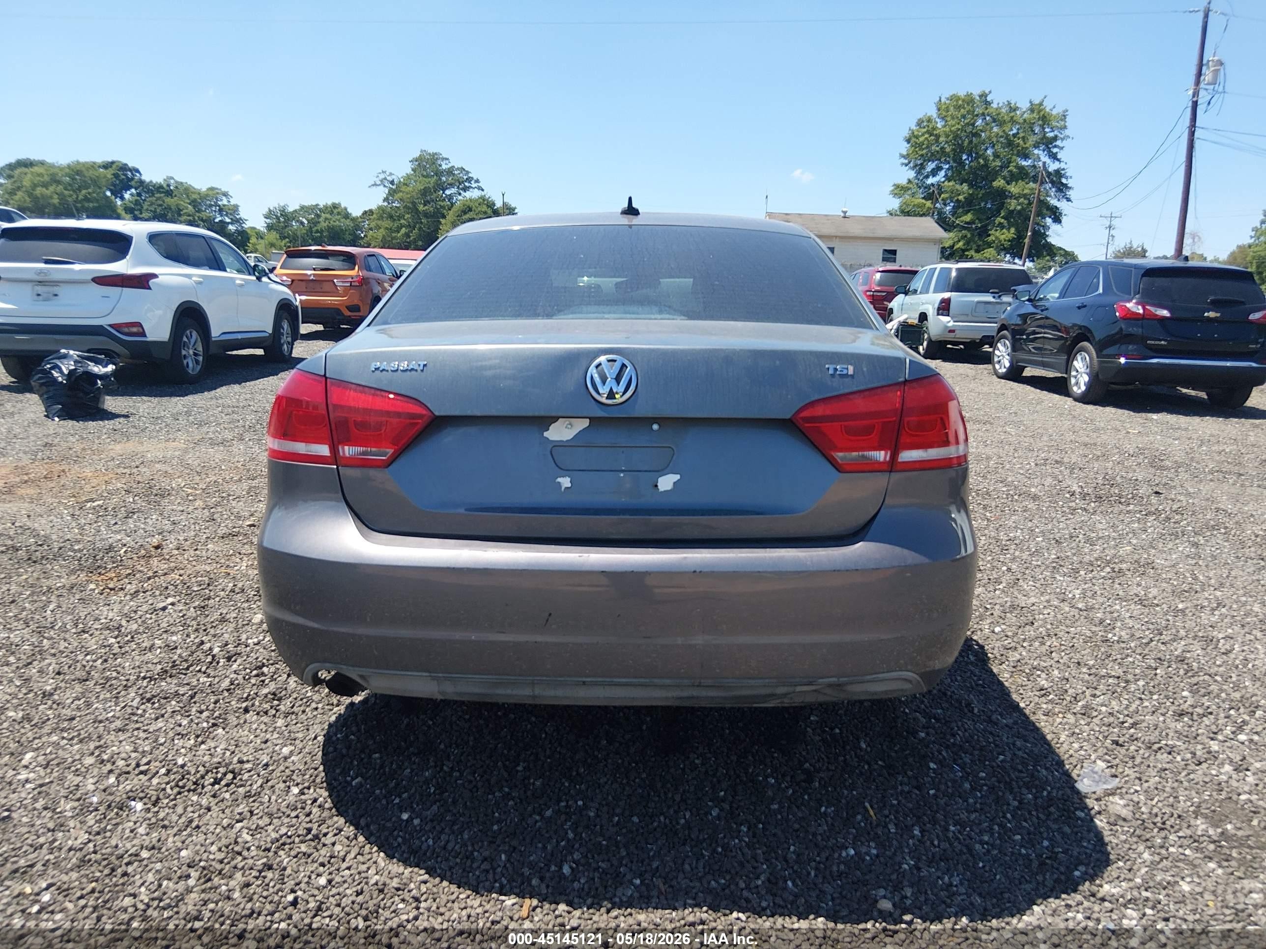 2014 Volkswagen Passat 1.8t Wolfsburg Edition Gray vin: 1VWAT7A38EC099196