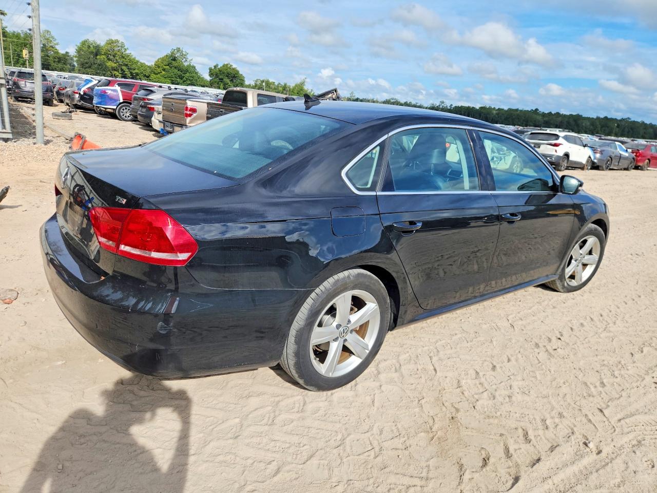 2015 Volkswagen Passat S Black vin: 1VWAT7A38FC087552