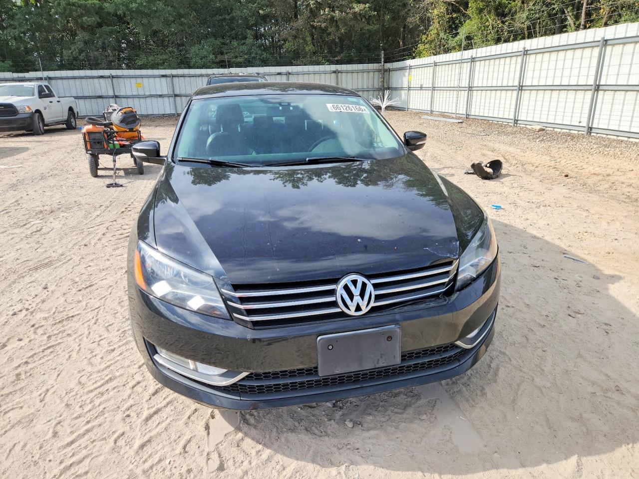 2015 Volkswagen Passat S Black vin: 1VWAT7A38FC087552