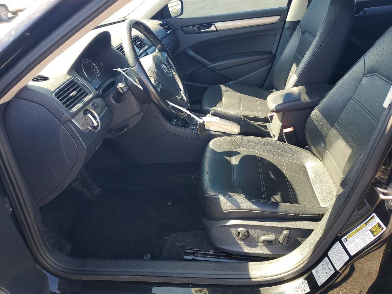 2015 Volkswagen Passat S Black vin: 1VWAT7A38FC099278