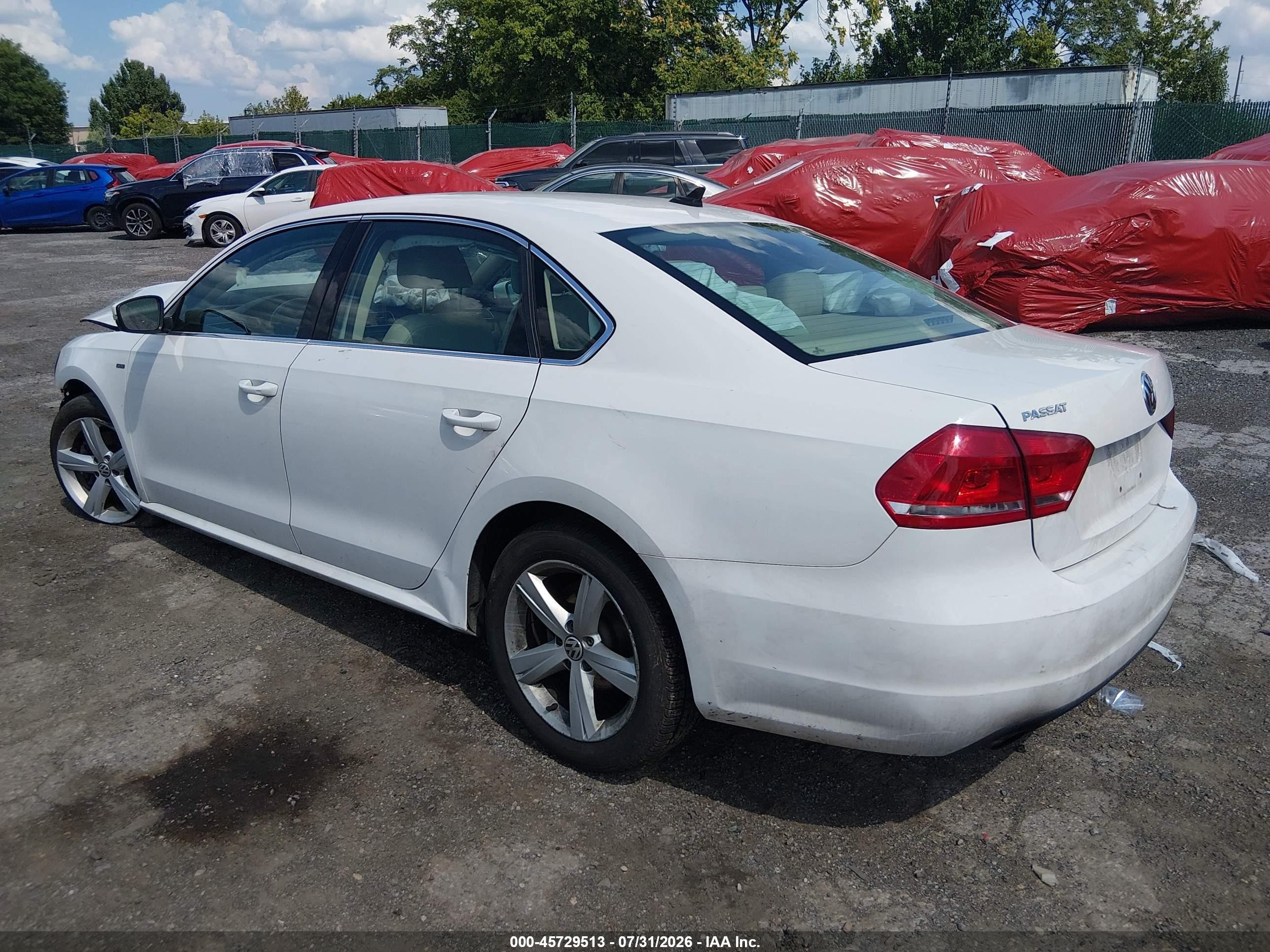 2015 Volkswagen Passat 1.8t Limited Edition White vin: 1VWAT7A38FC114698