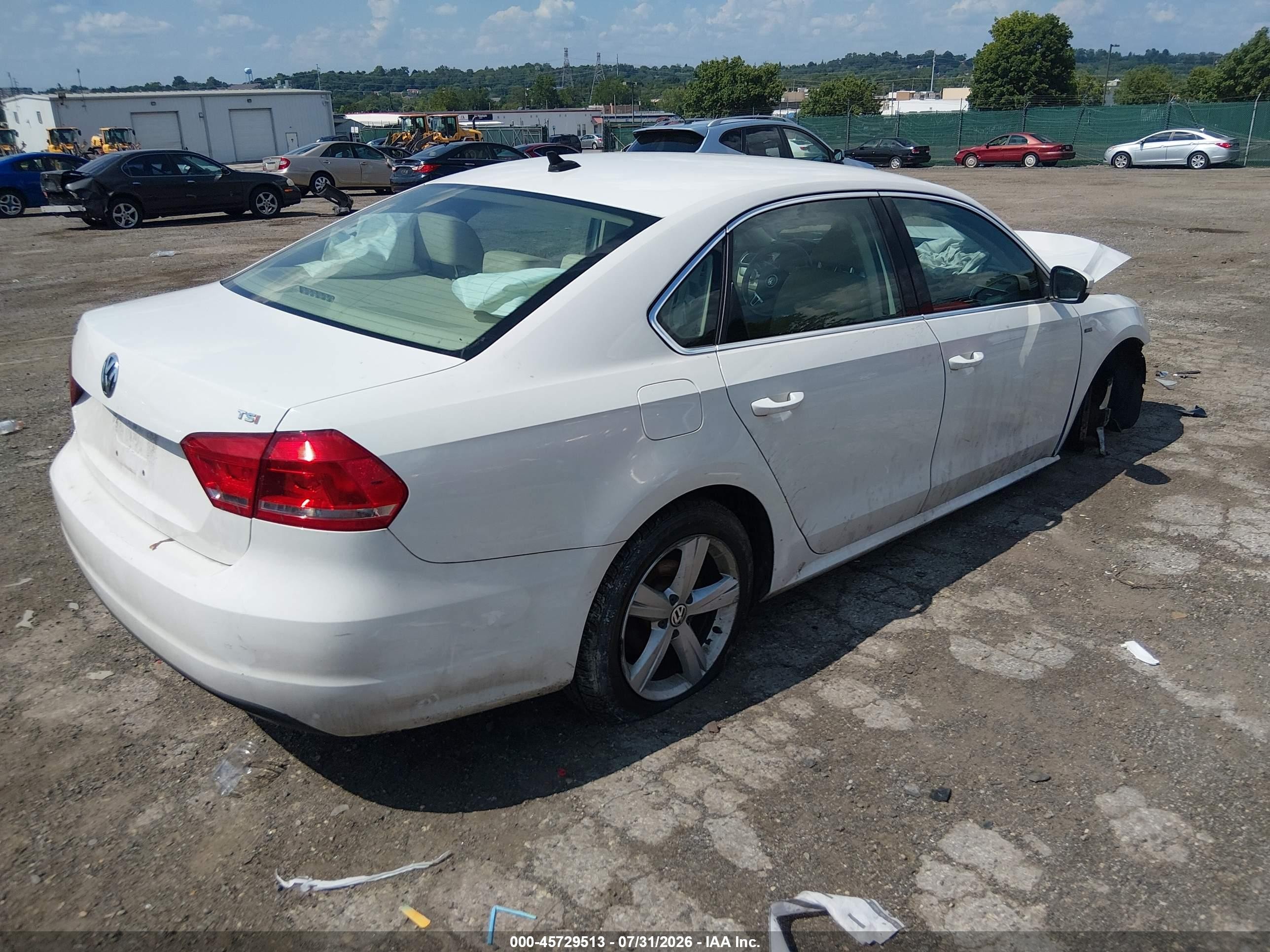 2015 Volkswagen Passat 1.8t Limited Edition White vin: 1VWAT7A38FC114698