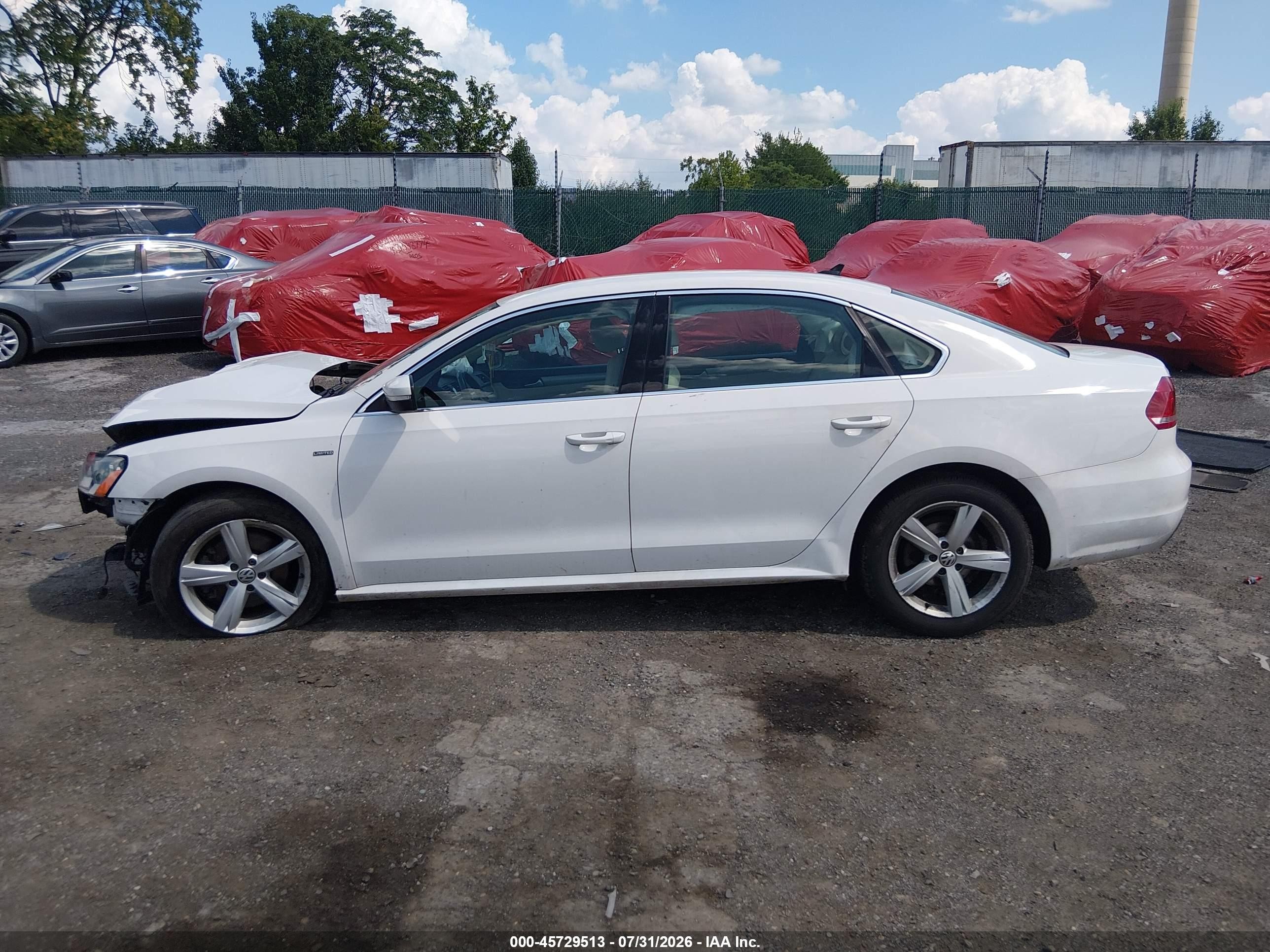 2015 Volkswagen Passat 1.8t Limited Edition White vin: 1VWAT7A38FC114698