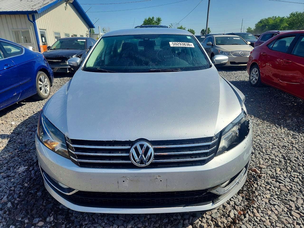 2015 Volkswagen Passat S Silver vin: 1VWAT7A38FC121554