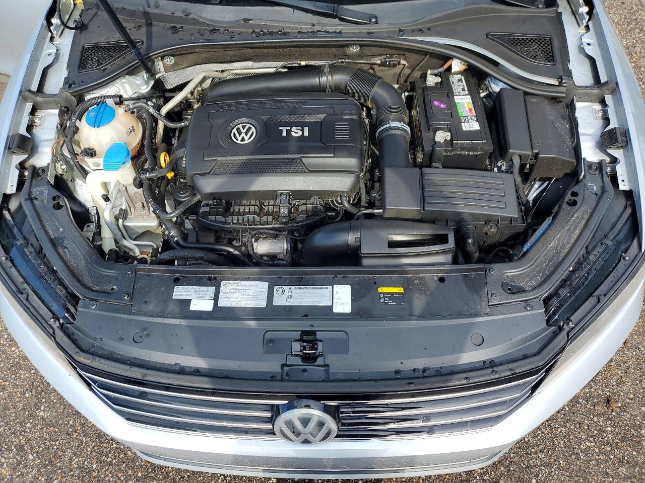 2017 Volkswagen Passat S Silver vin: 1VWAT7A38HC058765