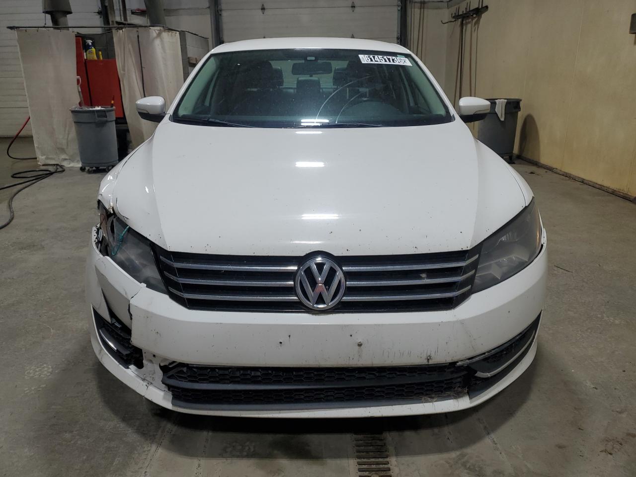 2014 Volkswagen Passat S White vin: 1VWAT7A39EC037516 Damage: Left Head Lamp, Broken, Replacement Required