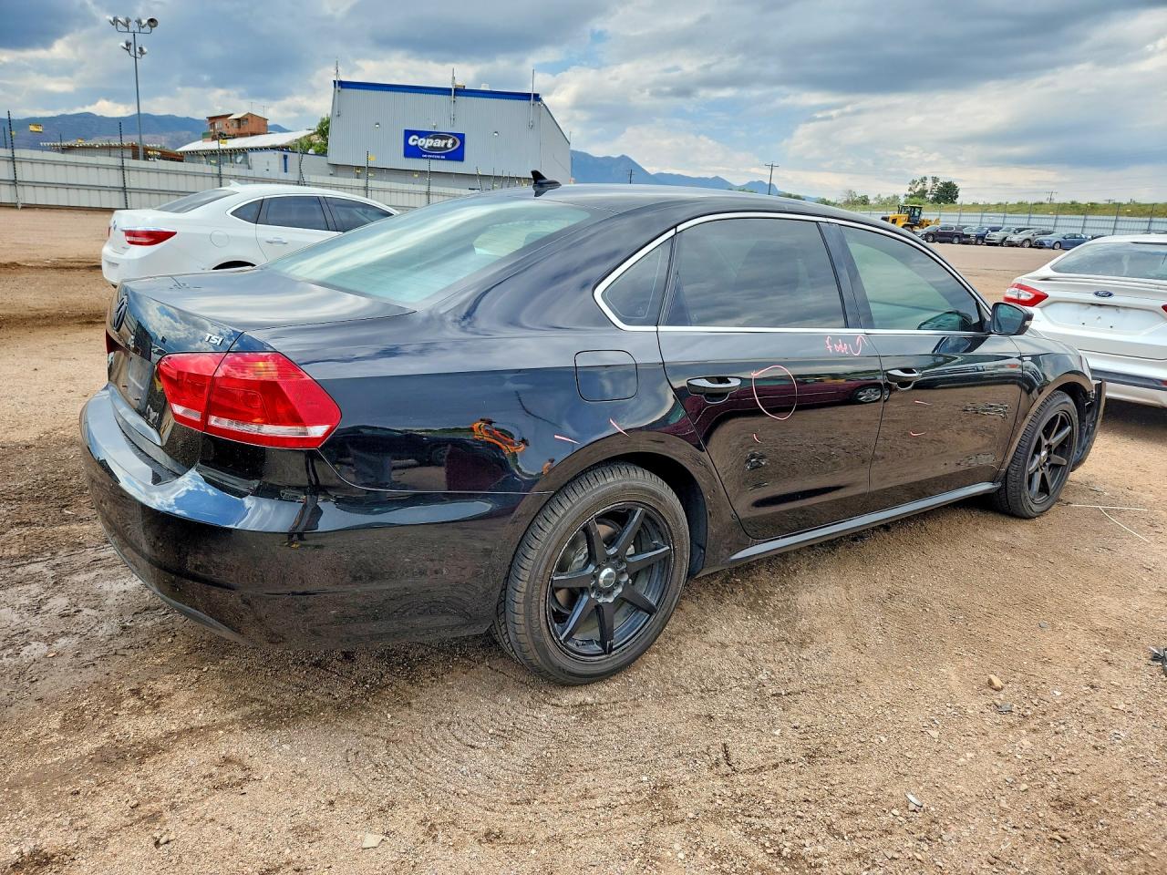 2014 Volkswagen Passat S Черный vin: 1VWAT7A39EC059256