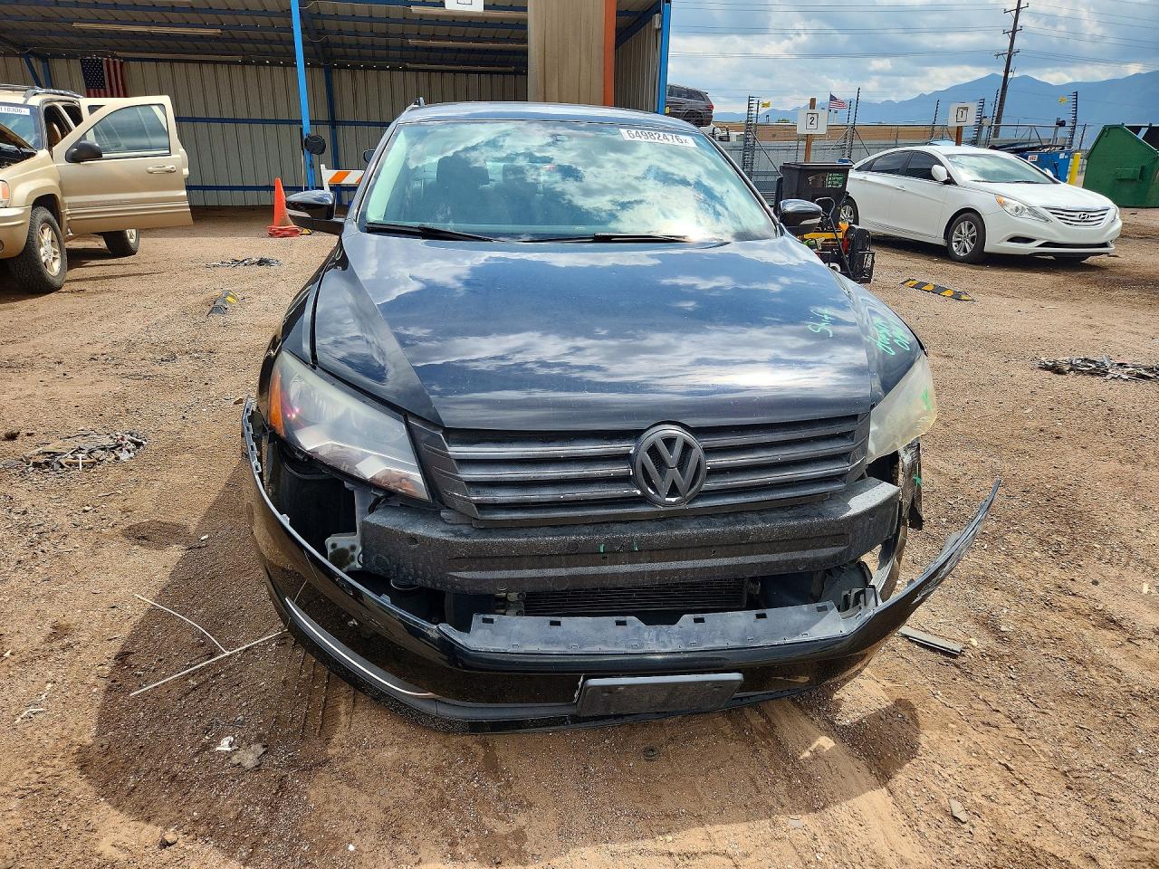 2014 Volkswagen Passat S Черный vin: 1VWAT7A39EC059256
