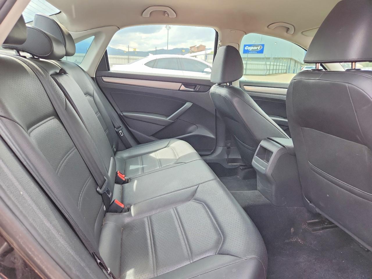 2014 Volkswagen Passat S Черный vin: 1VWAT7A39EC059256