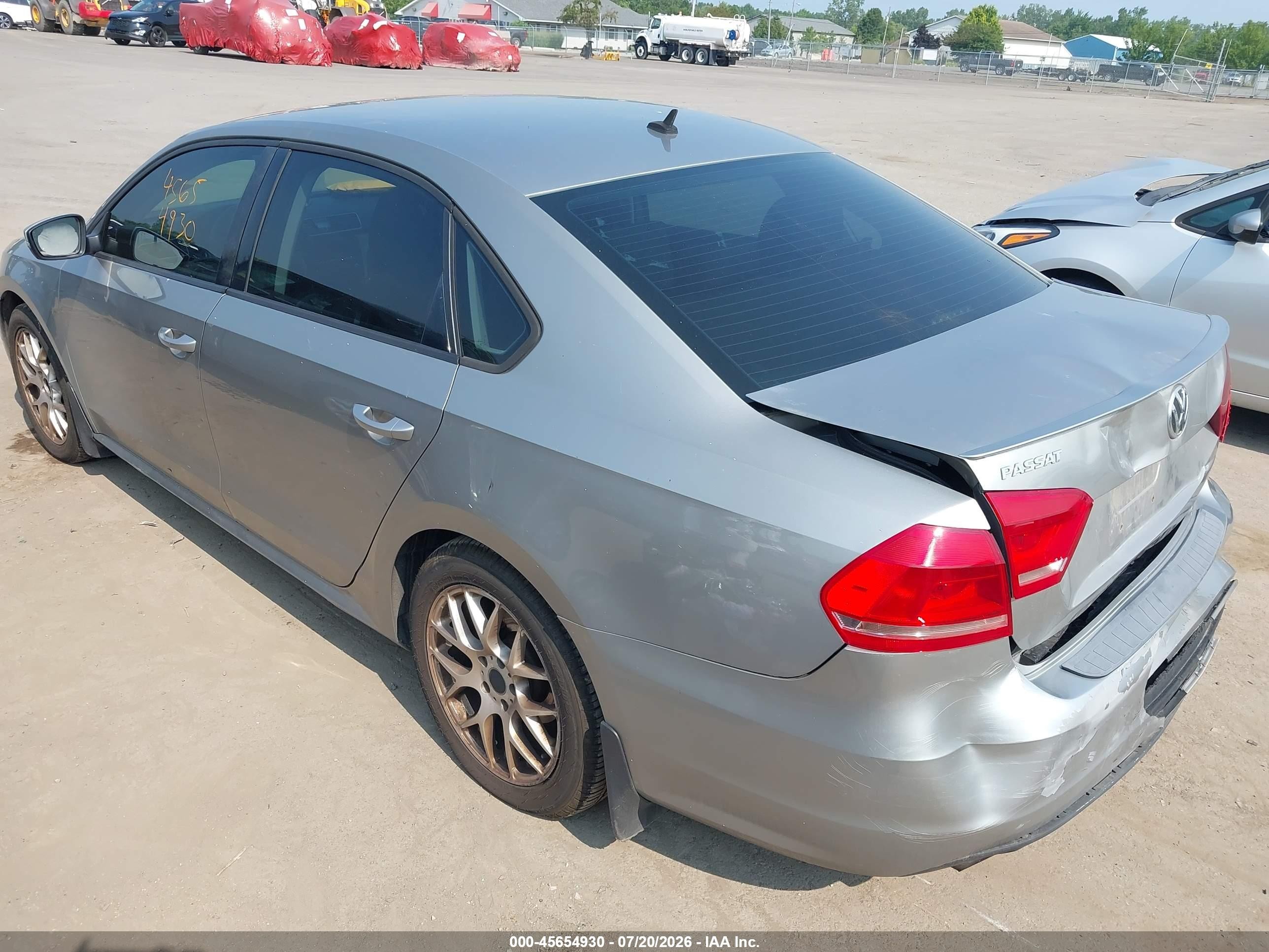 2014 Volkswagen Passat 1.8t S Gray vin: 1VWAT7A39EC060794