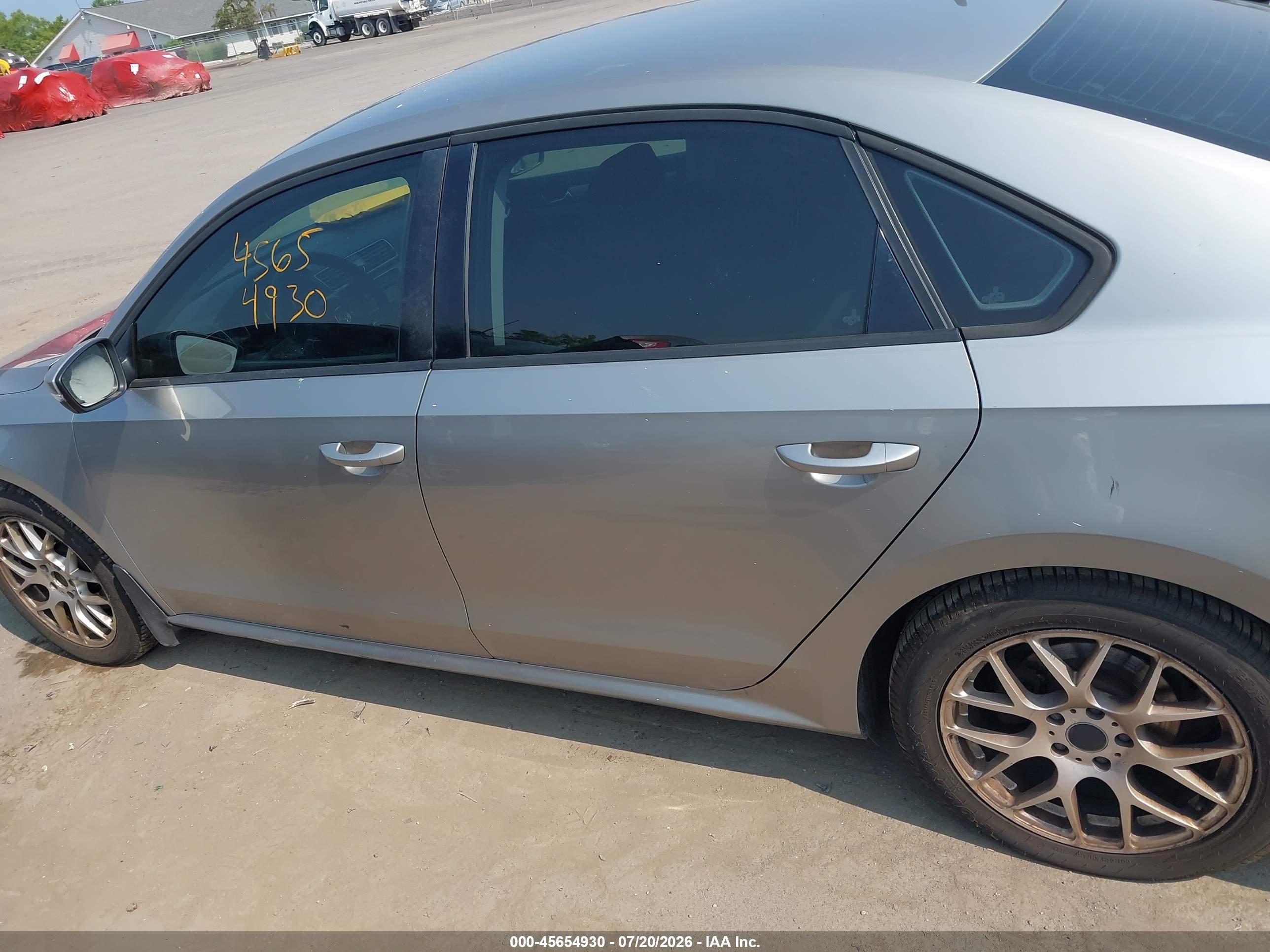 2014 Volkswagen Passat 1.8t S Gray vin: 1VWAT7A39EC060794