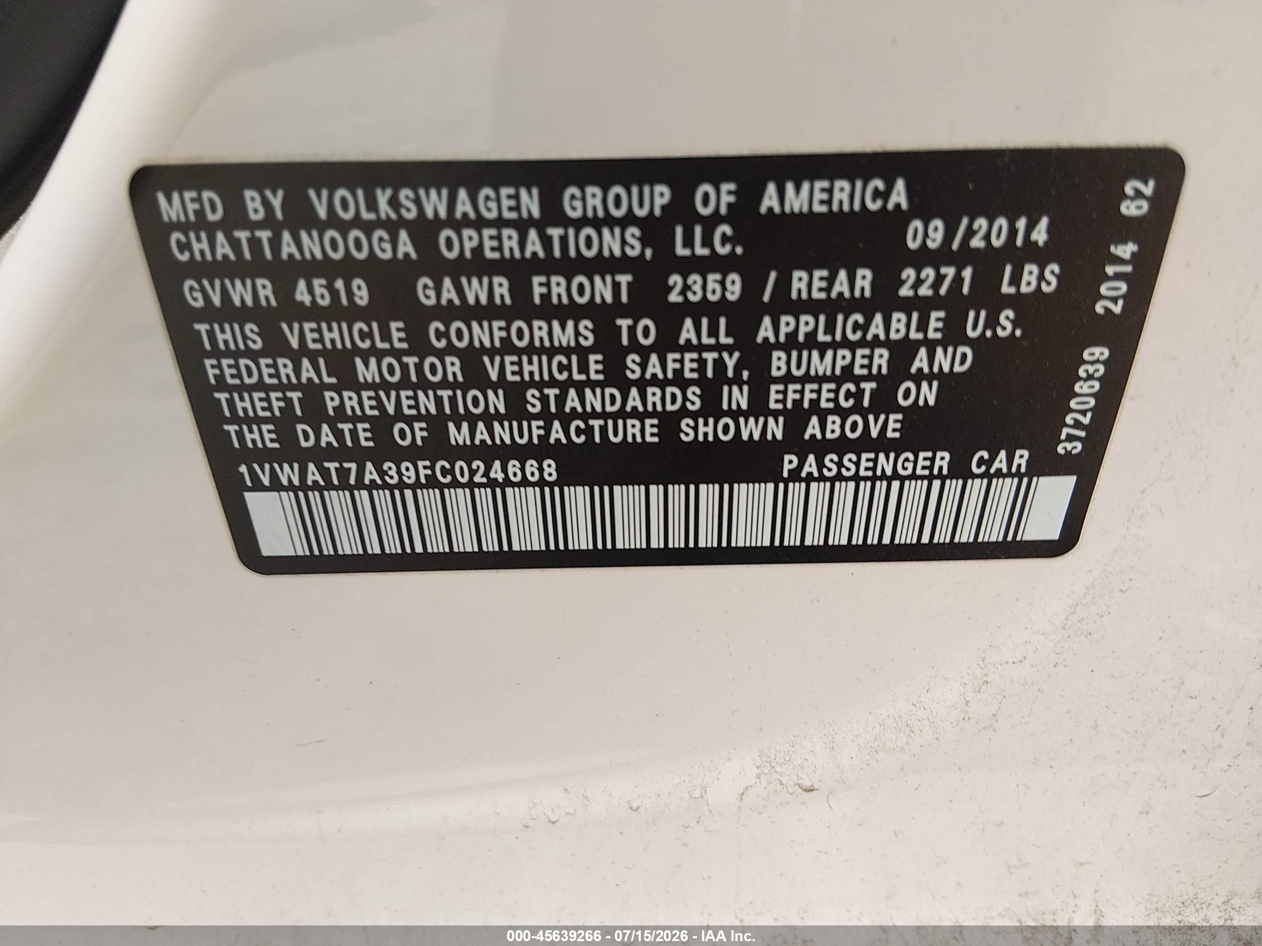 2015 Volkswagen Passat 1.8t Wolfsburg Edition White vin: 1VWAT7A39FC024668