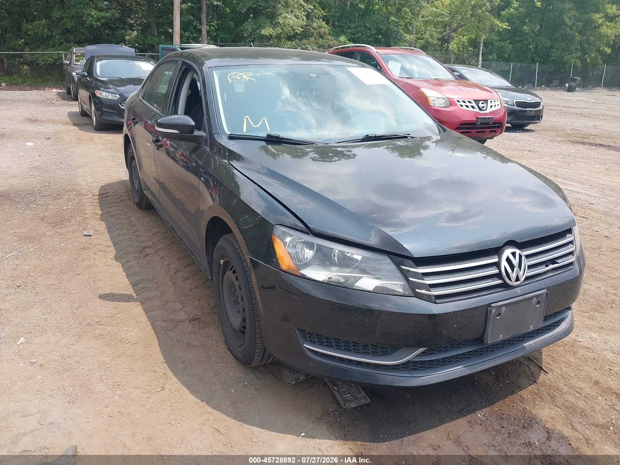 2015 Volkswagen Passat 1.8t S Черный vin: 1VWAT7A39FC033628