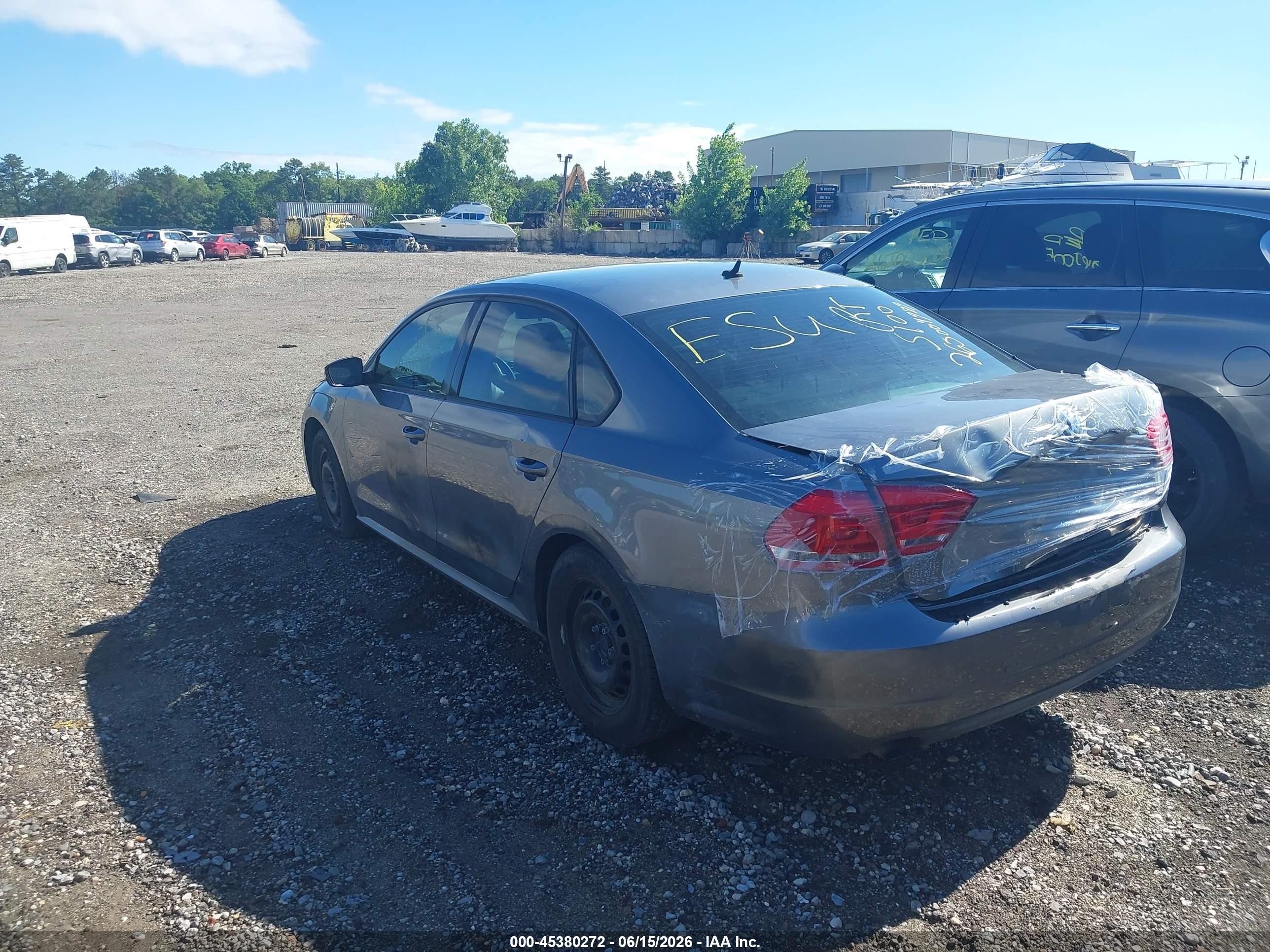 2015 Volkswagen Passat 1.8t S Gray vin: 1VWAT7A39FC041731