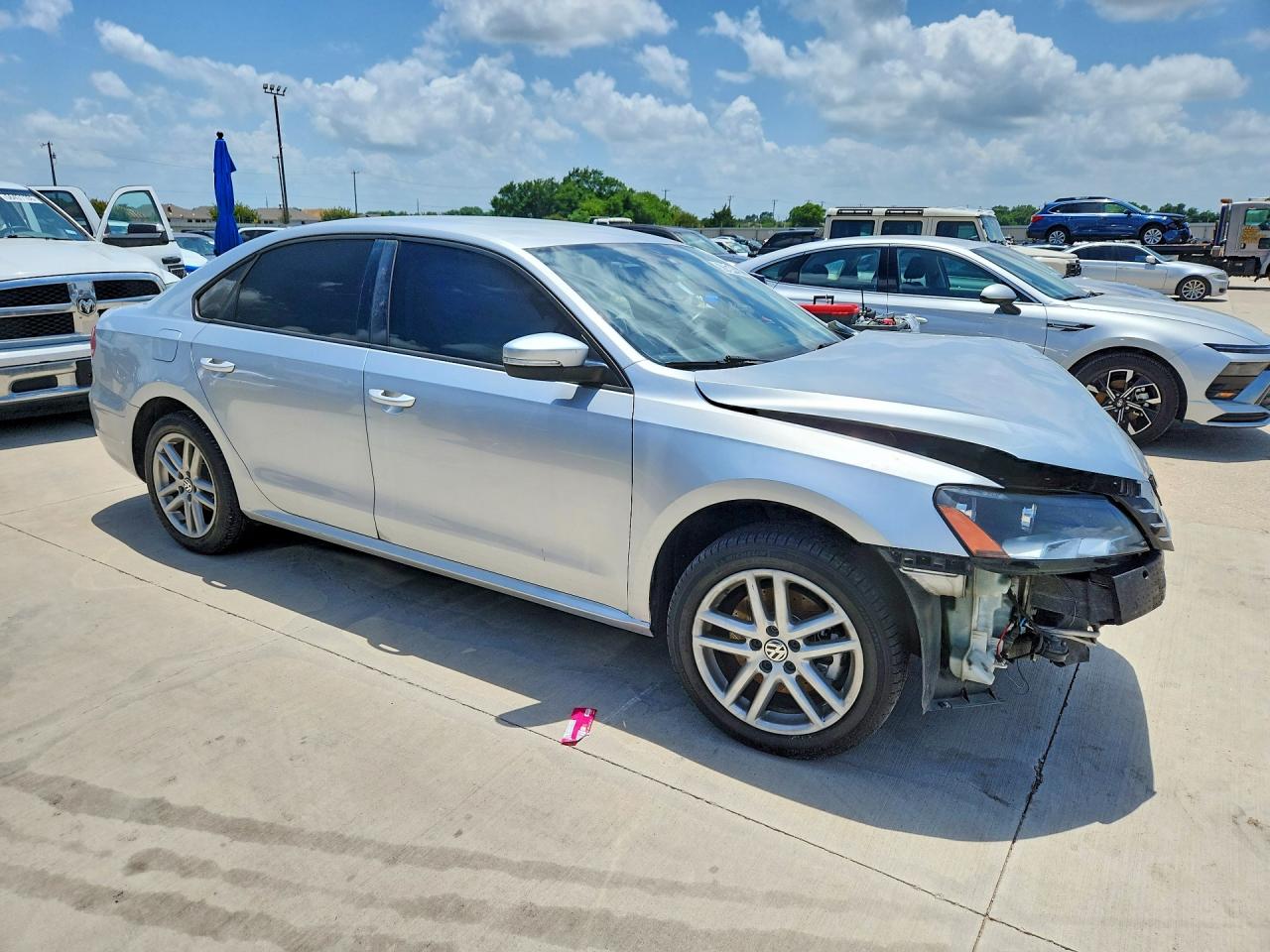 2015 Volkswagen Passat S Silver vin: 1VWAT7A39FC045388