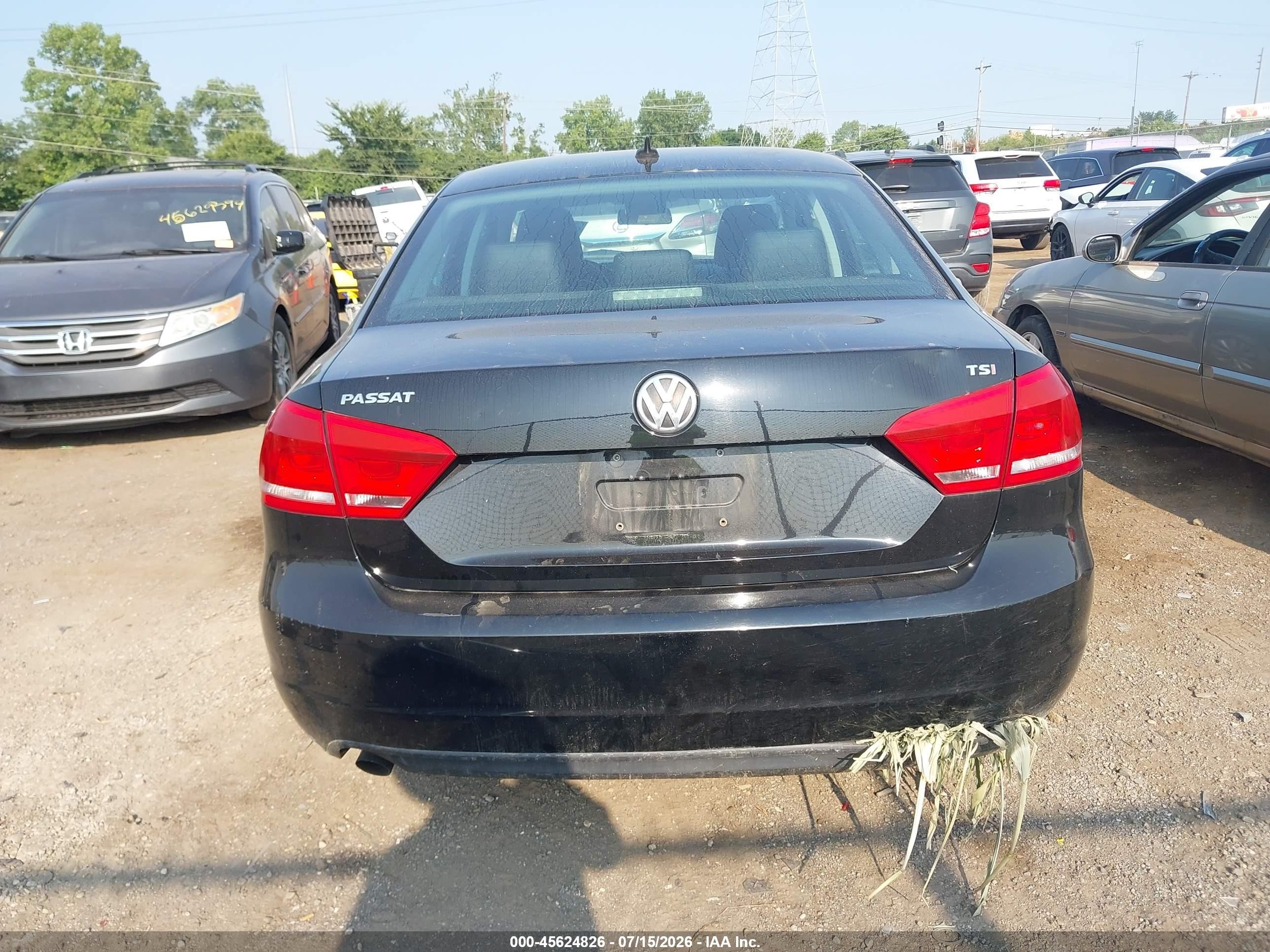 2015 Volkswagen Passat 1.8t Wolfsburg Edition Черный vin: 1VWAT7A39FC078732