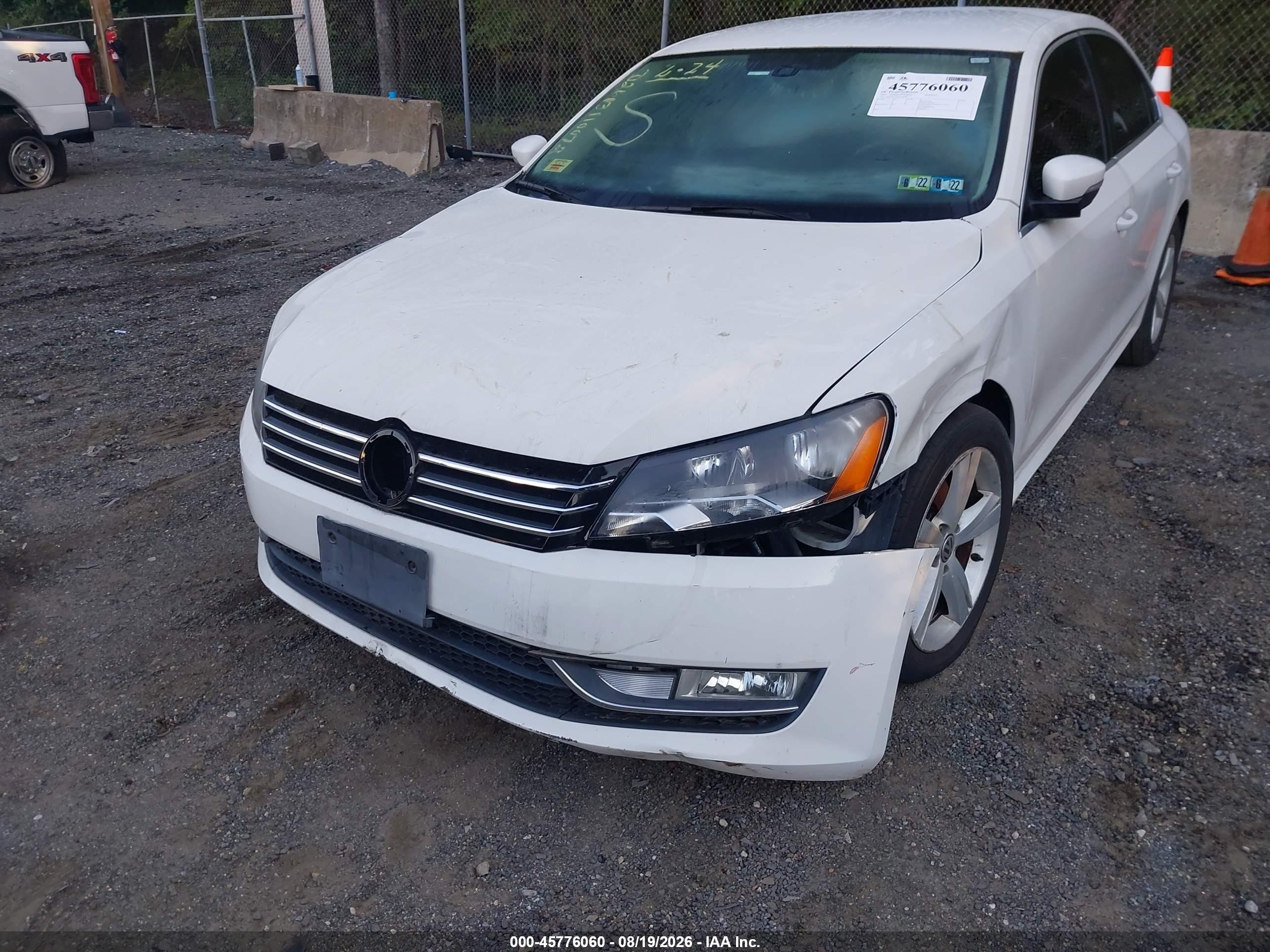 2015 Volkswagen Passat 1.8t Limited Edition White vin: 1VWAT7A39FC109090