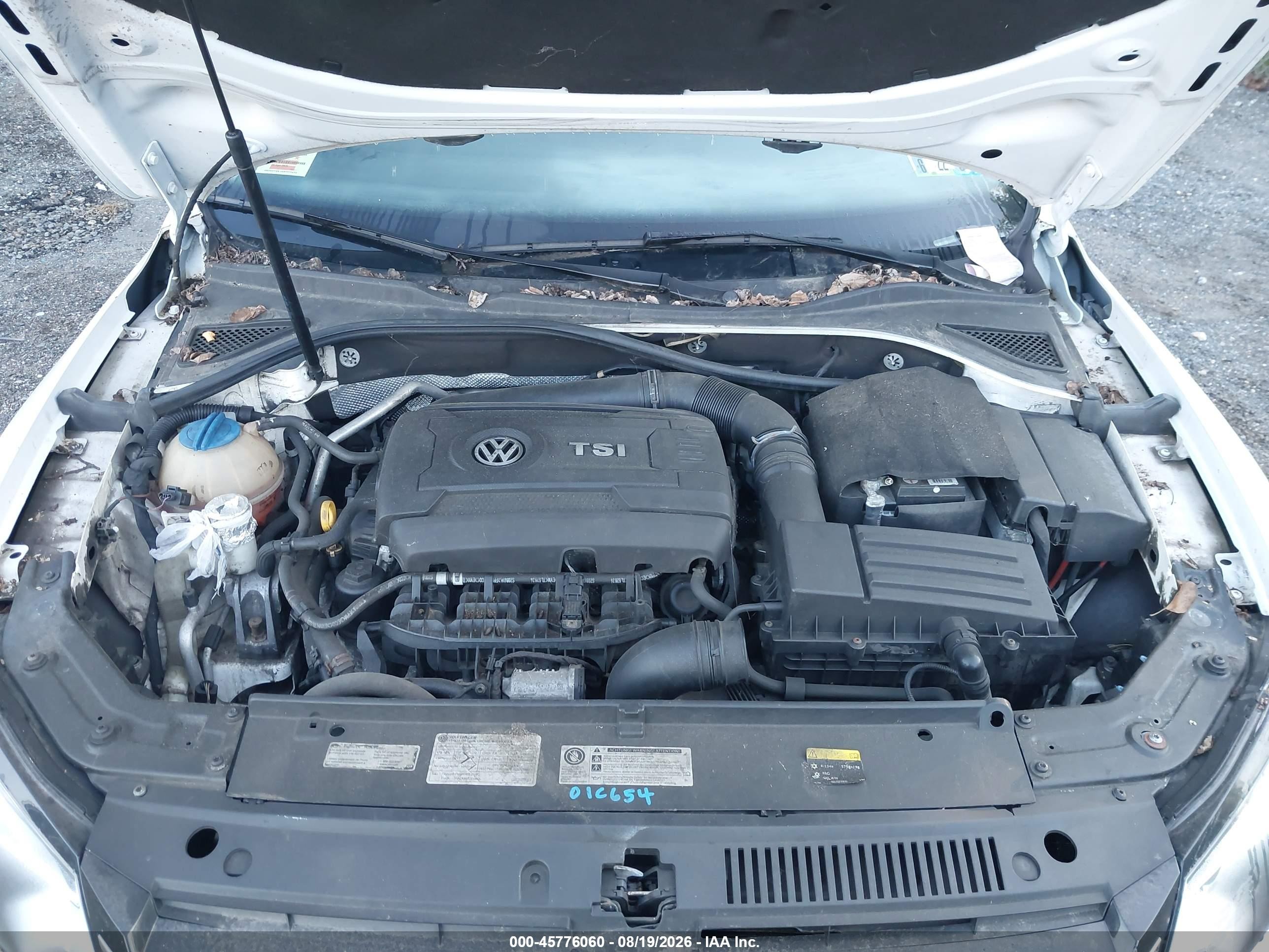 2015 Volkswagen Passat 1.8t Limited Edition White vin: 1VWAT7A39FC109090