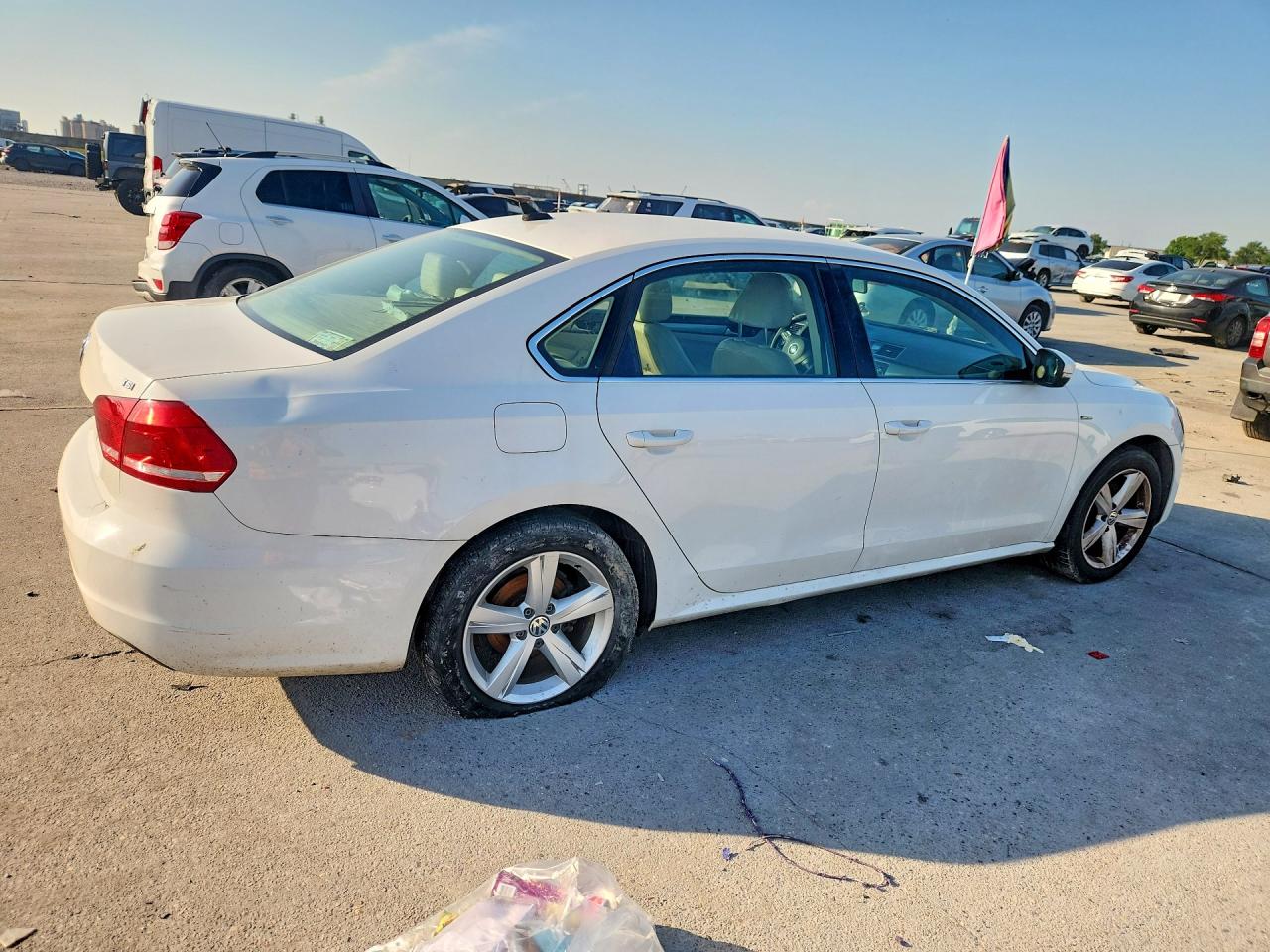 2015 Volkswagen Passat S White vin: 1VWAT7A39FC112099
