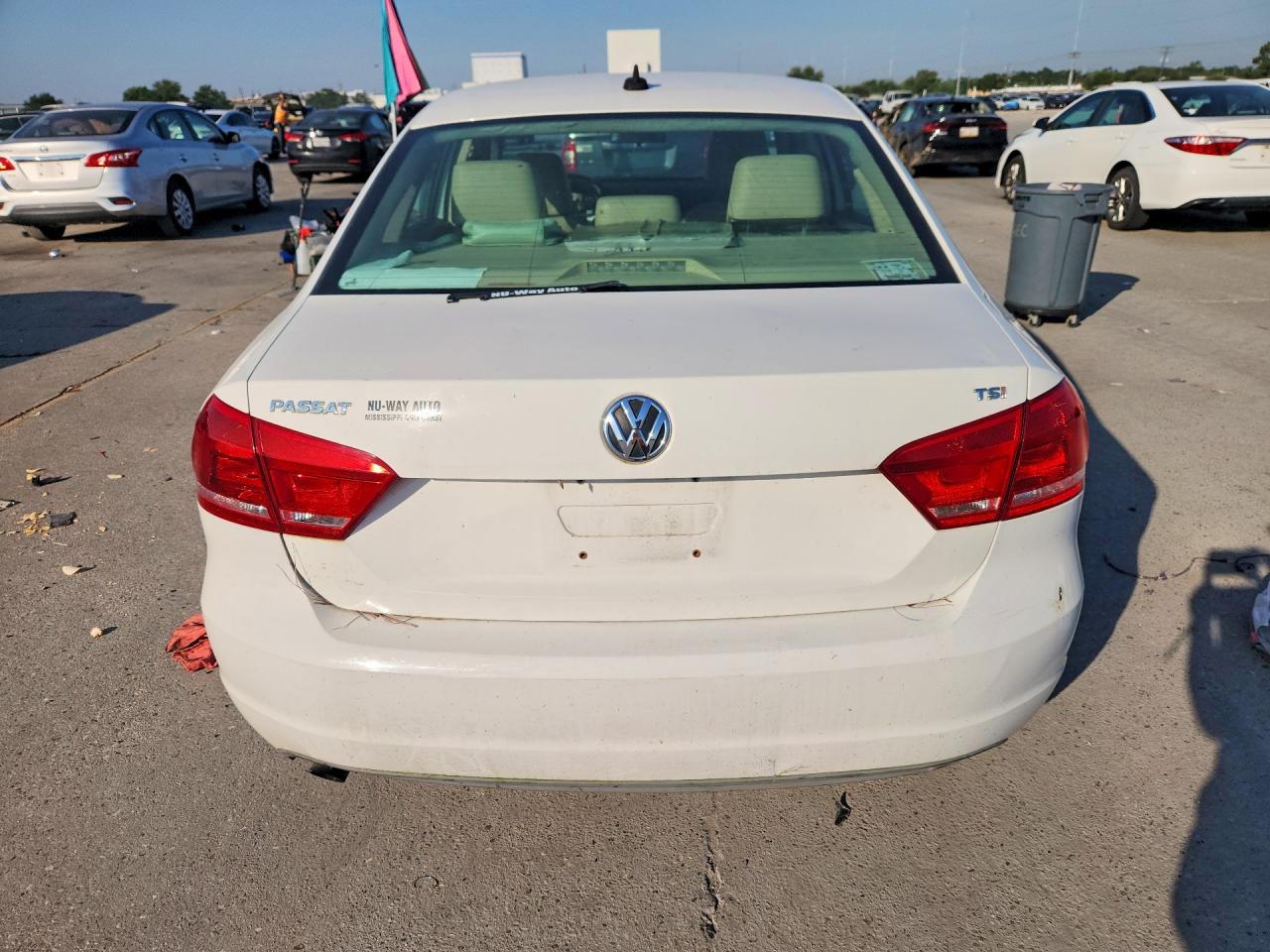 2015 Volkswagen Passat S White vin: 1VWAT7A39FC112099