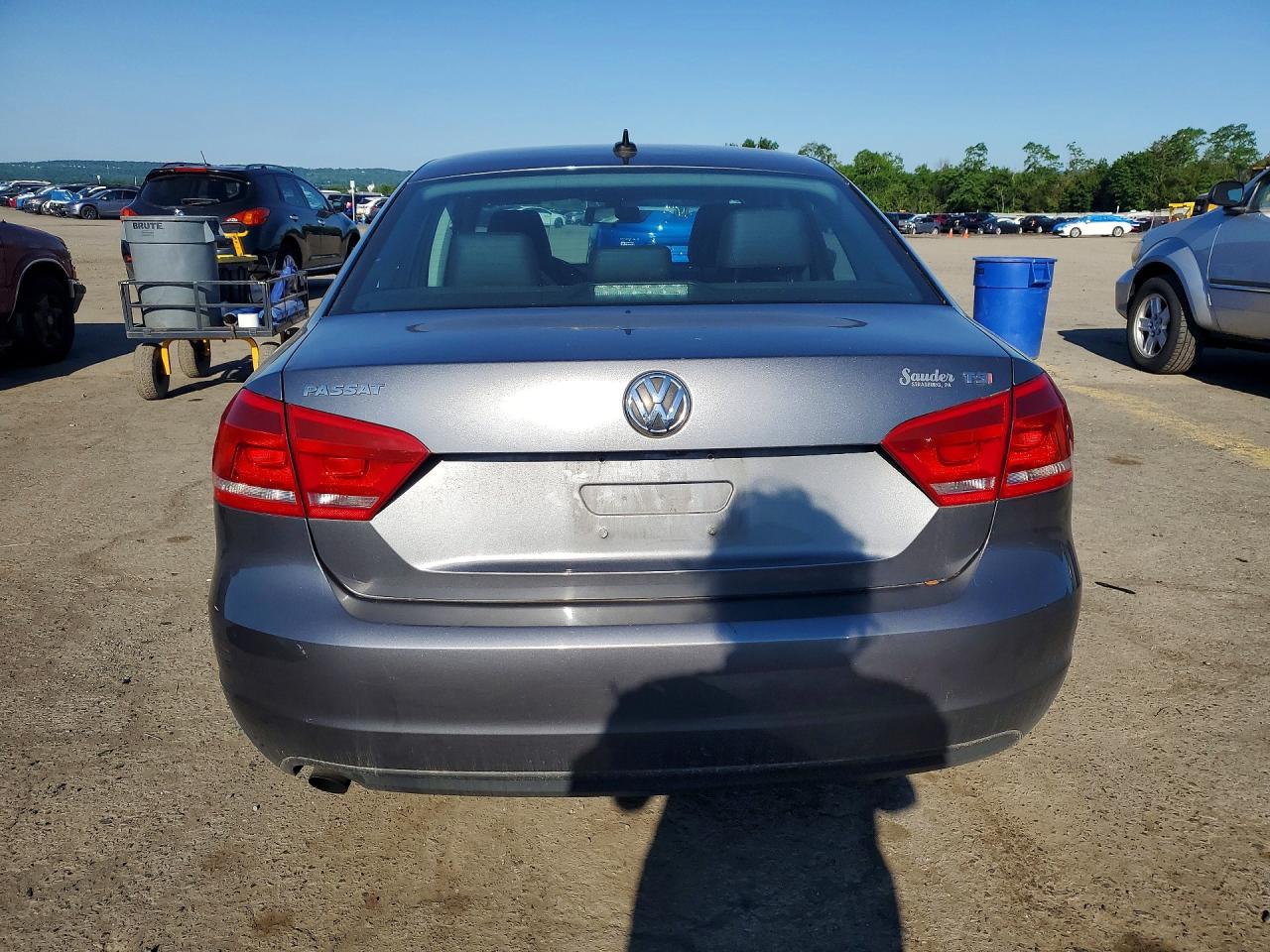 2015 Volkswagen Passat S Gray vin: 1VWAT7A39FC117710
