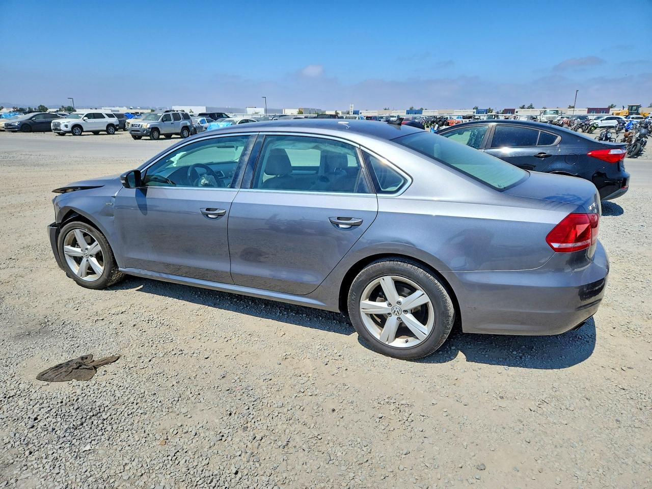 2015 Volkswagen Passat S Silver vin: 1VWAT7A39FC118016