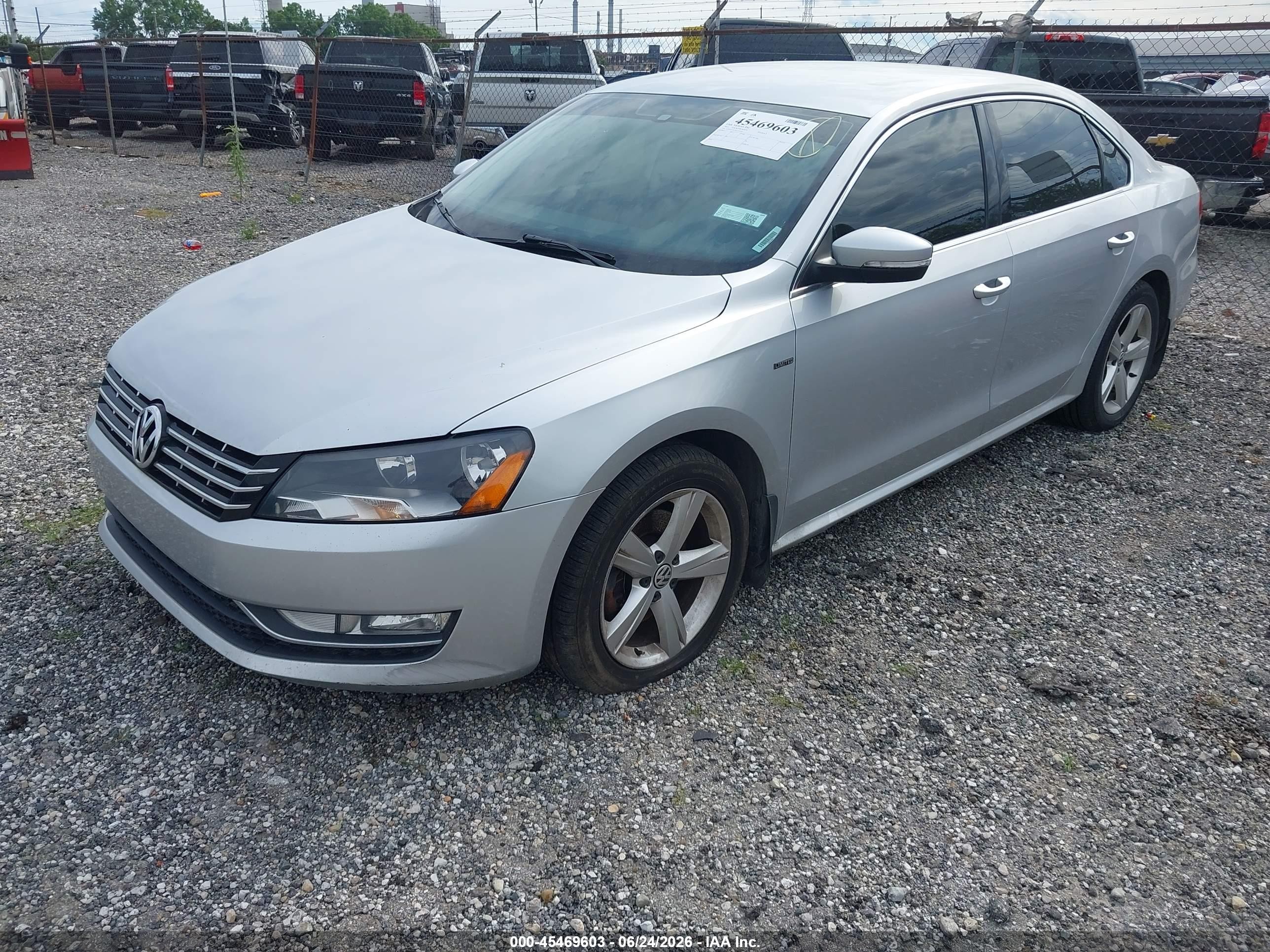 2015 Volkswagen Passat 1.8t Limited Edition Silver vin: 1VWAT7A39FC120736