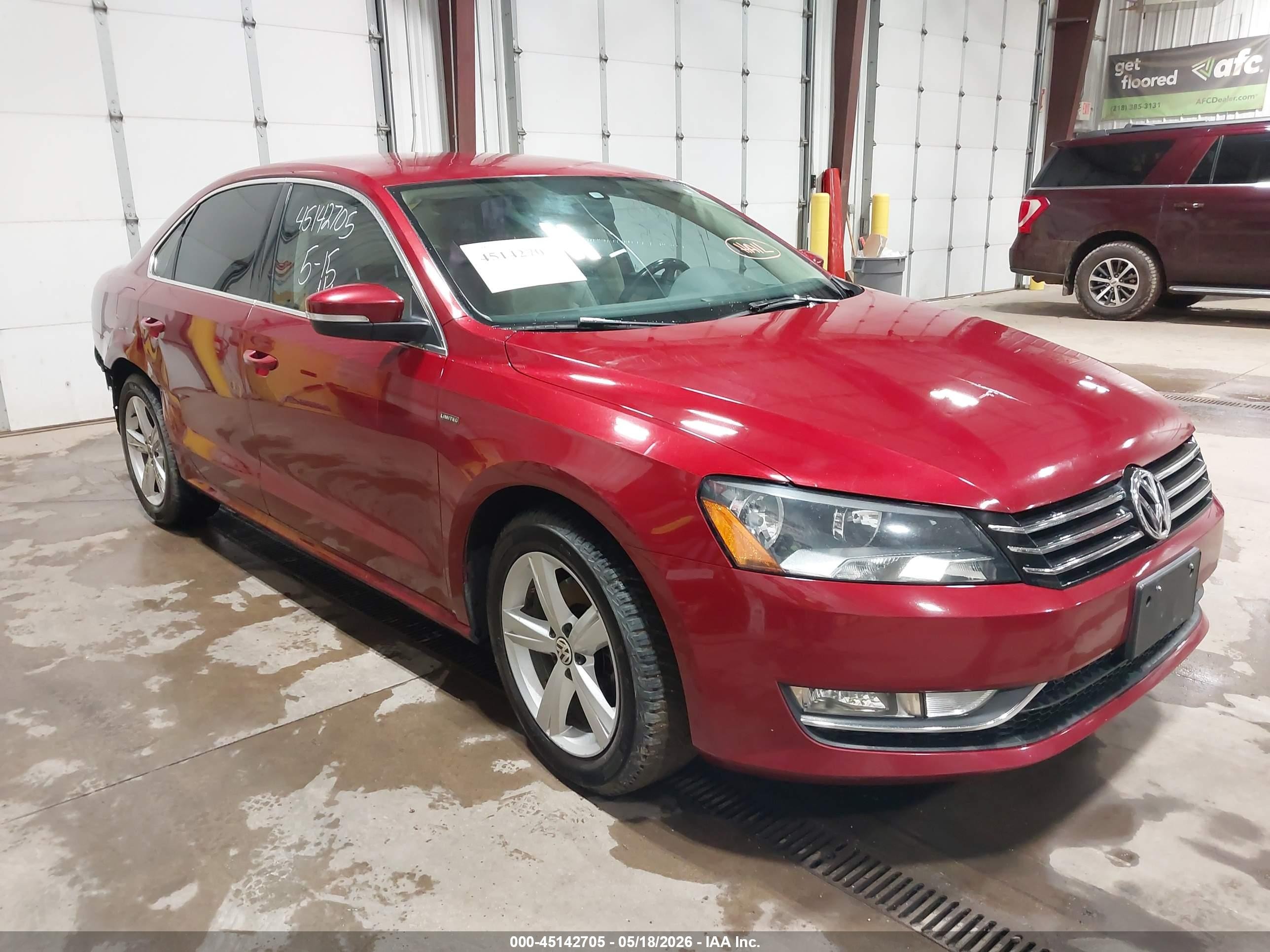 2015 Volkswagen Passat 1.8t Limited Edition Red vin: 1VWAT7A39FC120929
