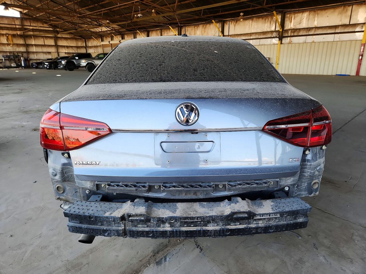 2017 Volkswagen Passat S Серый vin: 1VWAT7A39HC039089