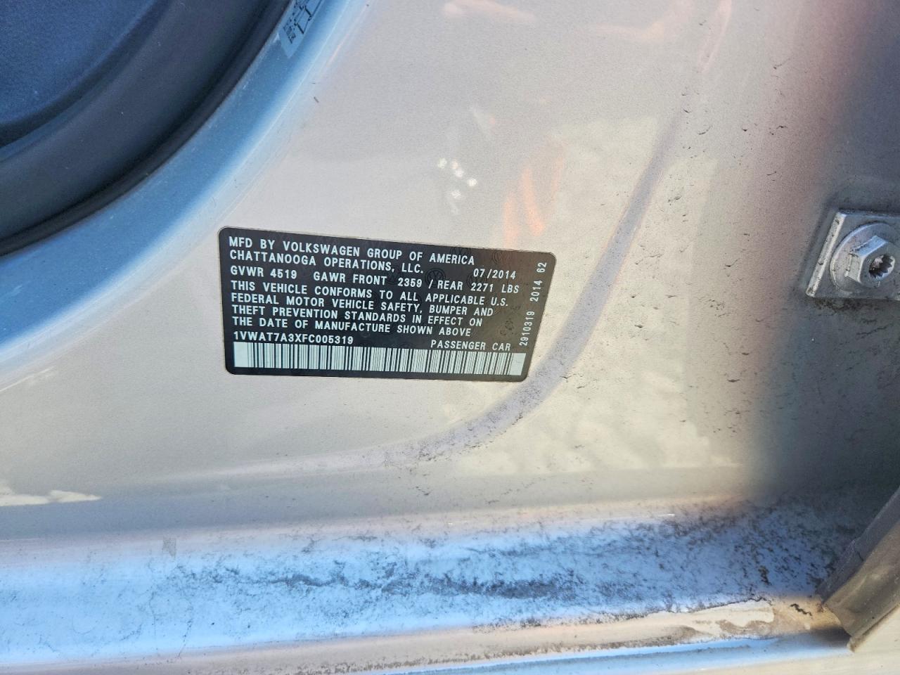 2015 Volkswagen Passat S Серебряный vin: 1VWAT7A3XFC005319