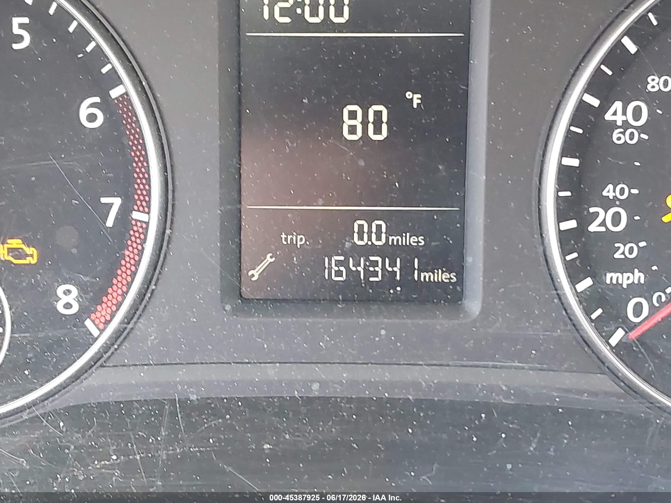 2015 Volkswagen Passat 1.8t S Beige vin: 1VWAT7A3XFC007216