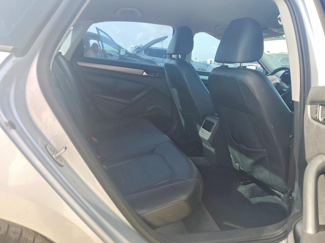 2015 Volkswagen Passat S Gray vin: 1VWAT7A3XFC023285