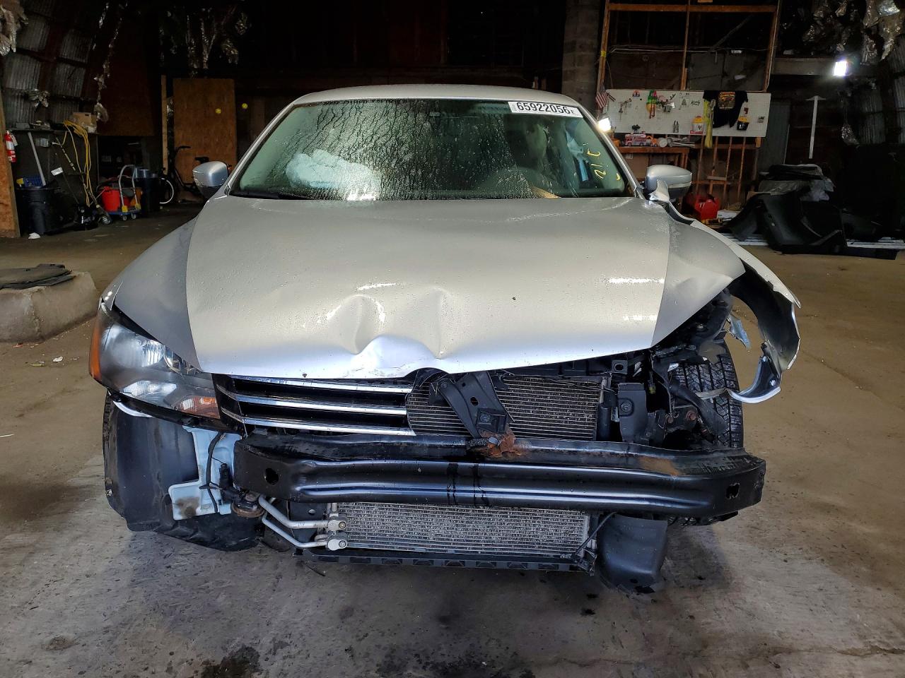 2015 Volkswagen Passat S Silver vin: 1VWAT7A3XFC038160