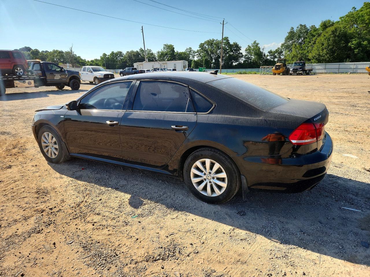 2015 Volkswagen Passat S Черный vin: 1VWAT7A3XFC040409