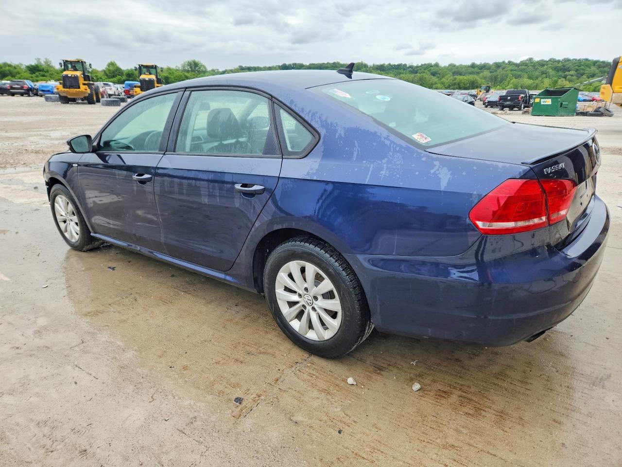 2015 Volkswagen Passat S Blue vin: 1VWAT7A3XFC053483