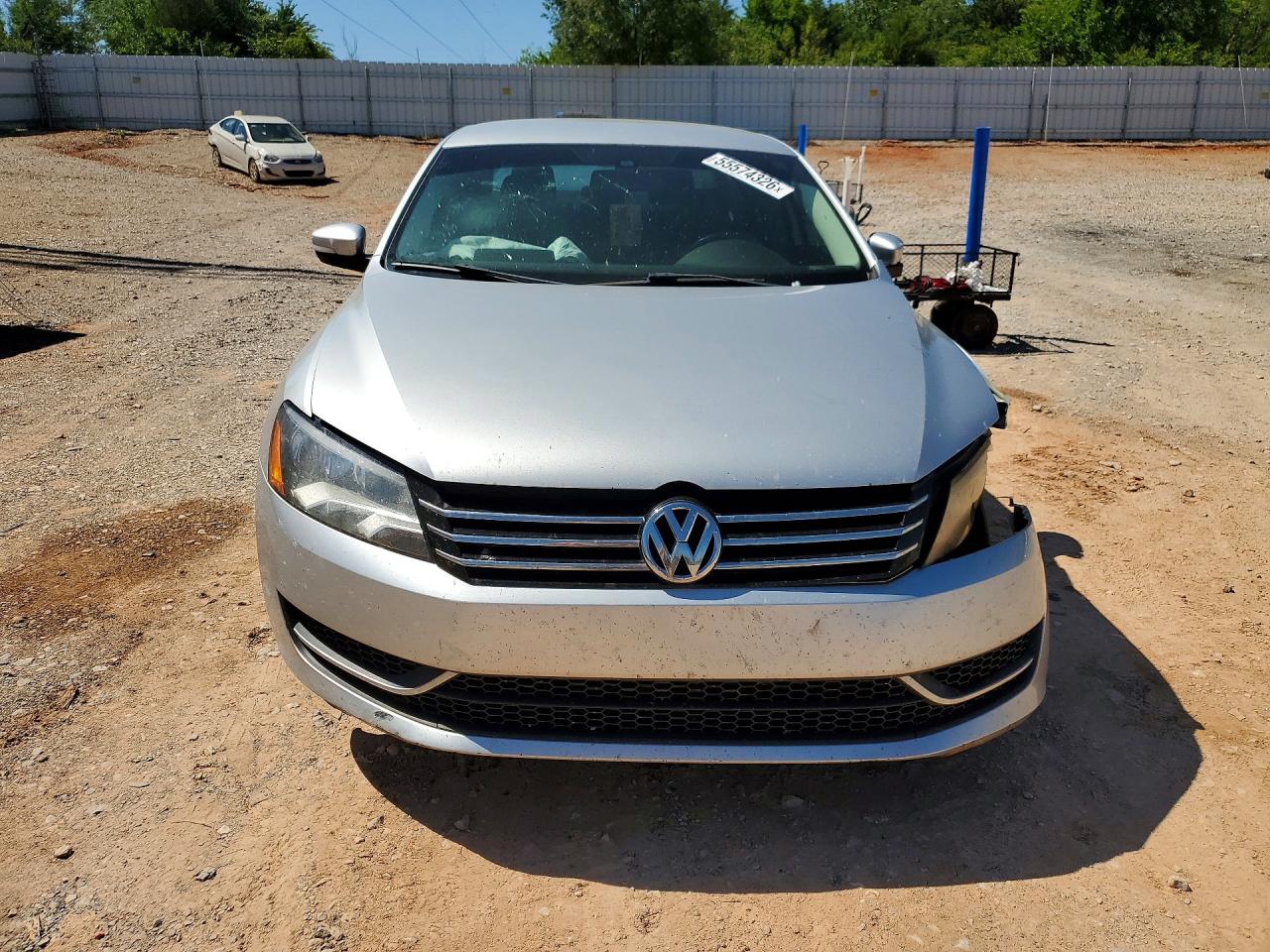 2015 Volkswagen Passat Silver vin: 1VWAT7A3XFC066623