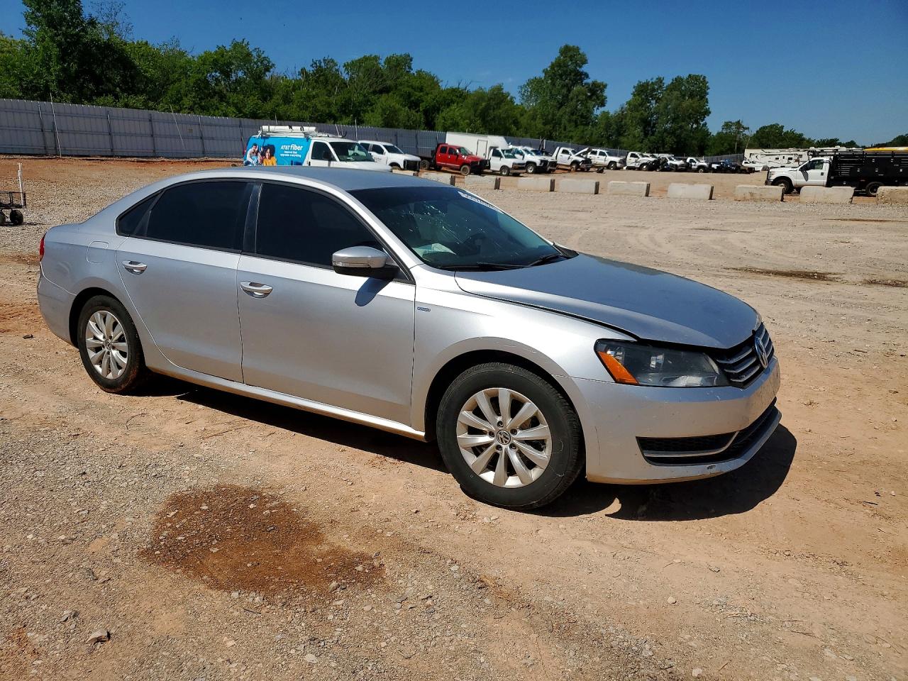 2015 Volkswagen Passat Silver vin: 1VWAT7A3XFC066623