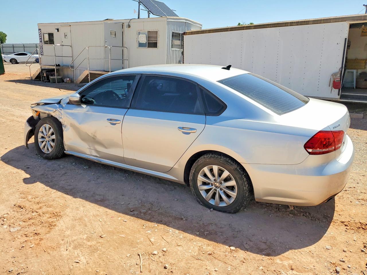 2015 Volkswagen Passat Silver vin: 1VWAT7A3XFC066623