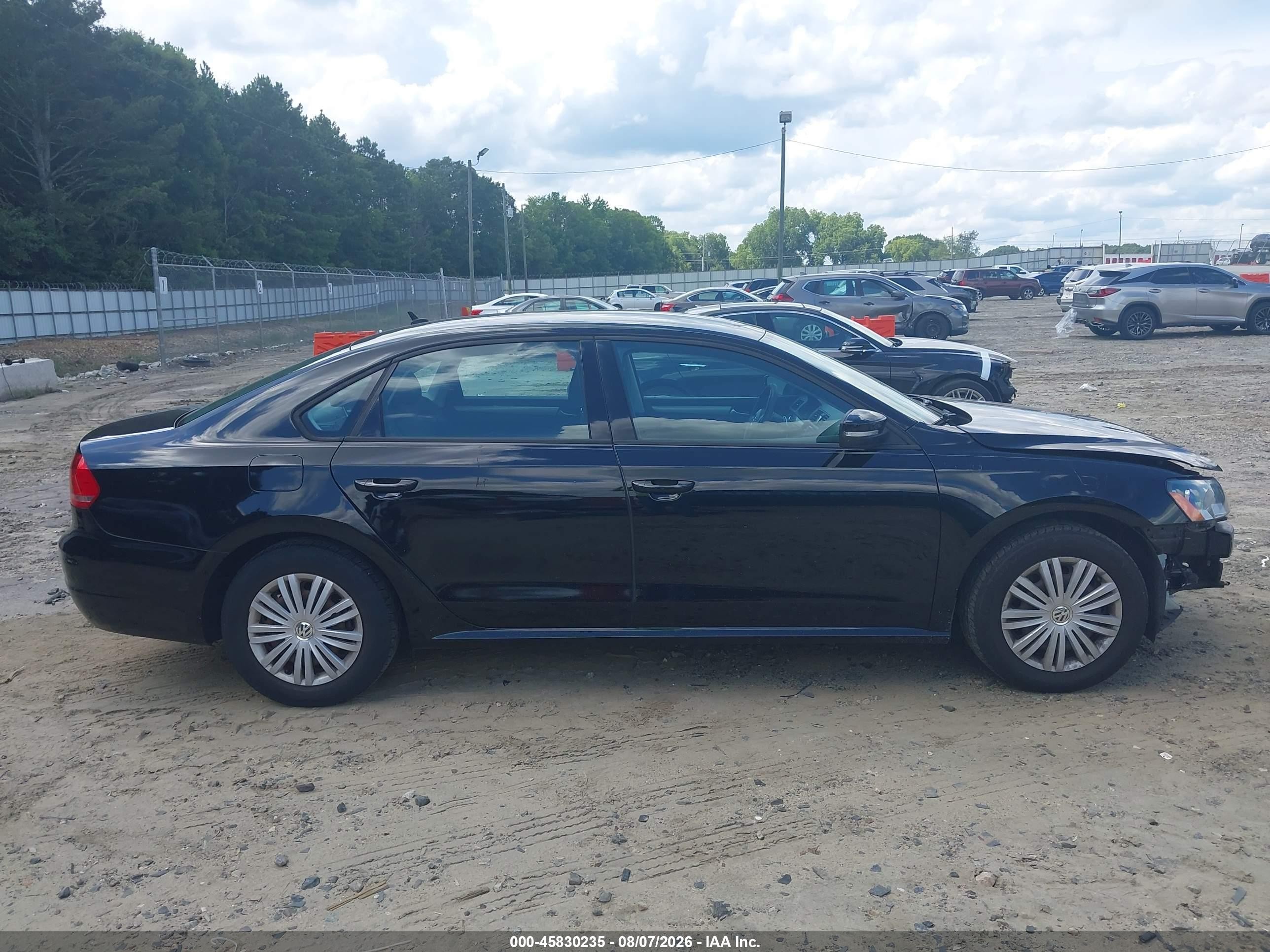 2015 Volkswagen Passat 1.8t S Black vin: 1VWAT7A3XFC069733