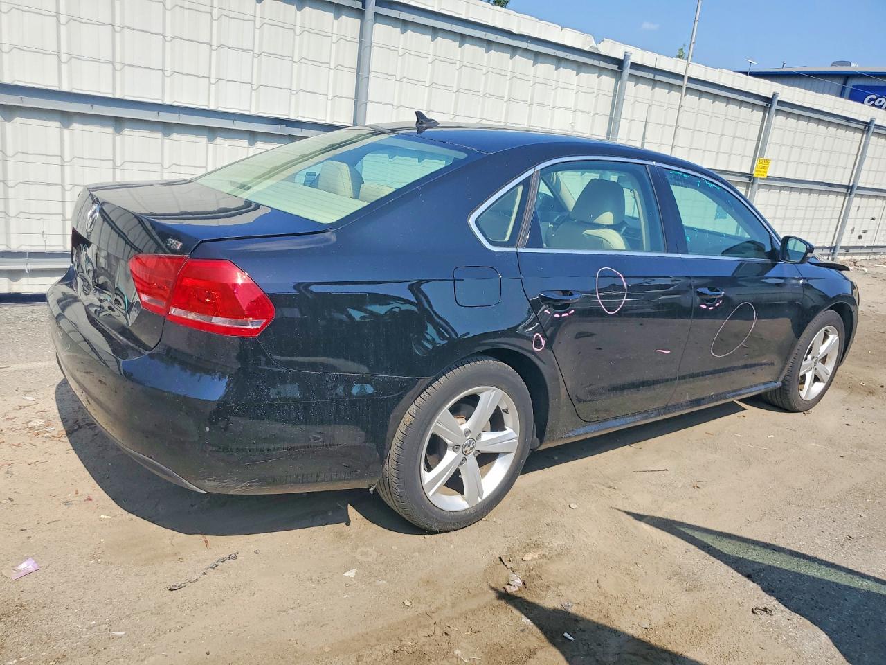 2015 Volkswagen Passat S Black vin: 1VWAT7A3XFC094468