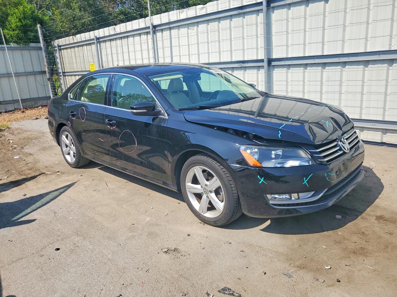 2015 Volkswagen Passat S Black vin: 1VWAT7A3XFC094468