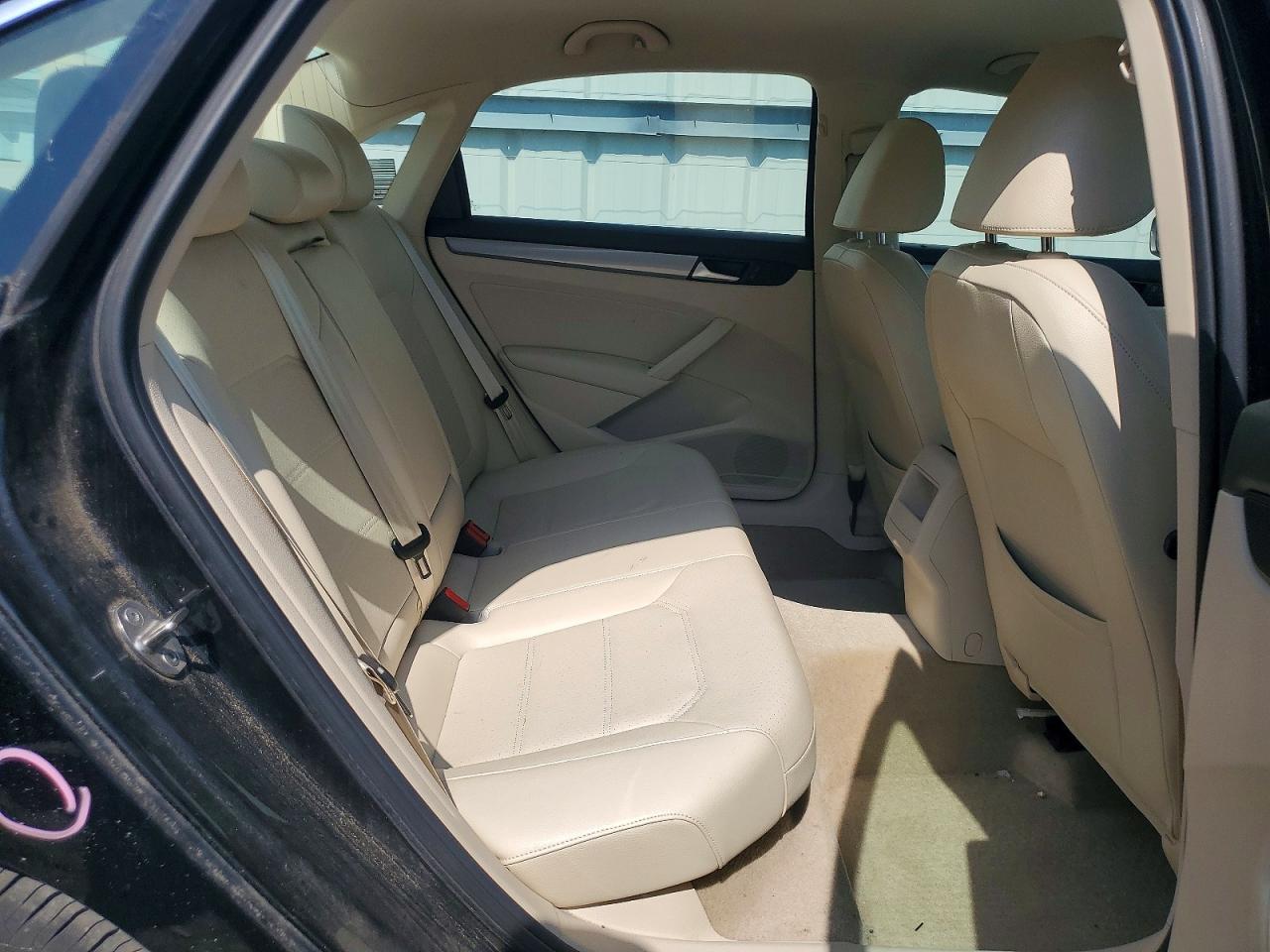 2015 Volkswagen Passat S Black vin: 1VWAT7A3XFC094468