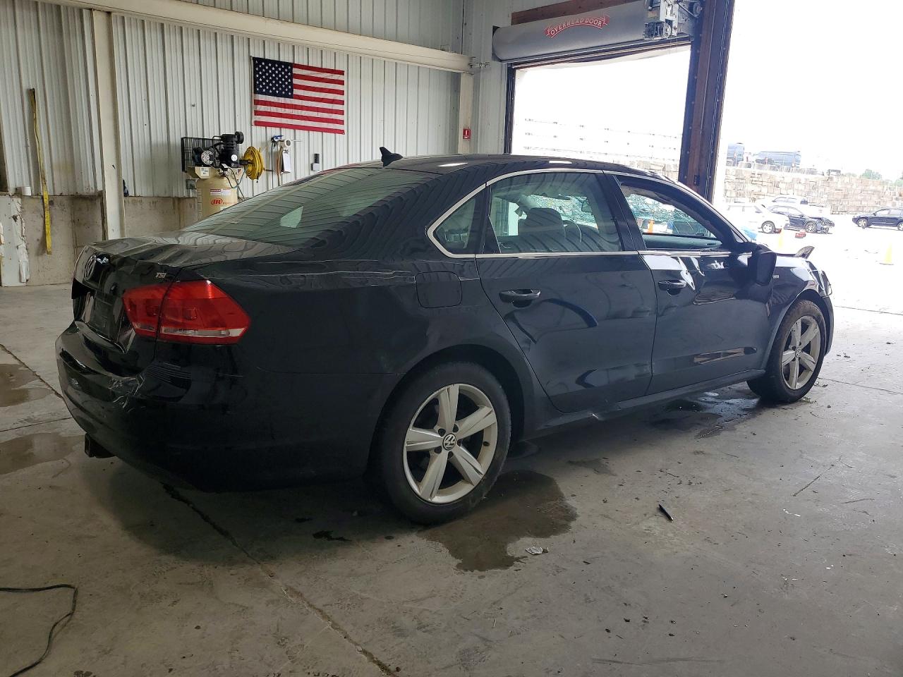 2015 Volkswagen Passat S Black vin: 1VWAT7A3XFC117179