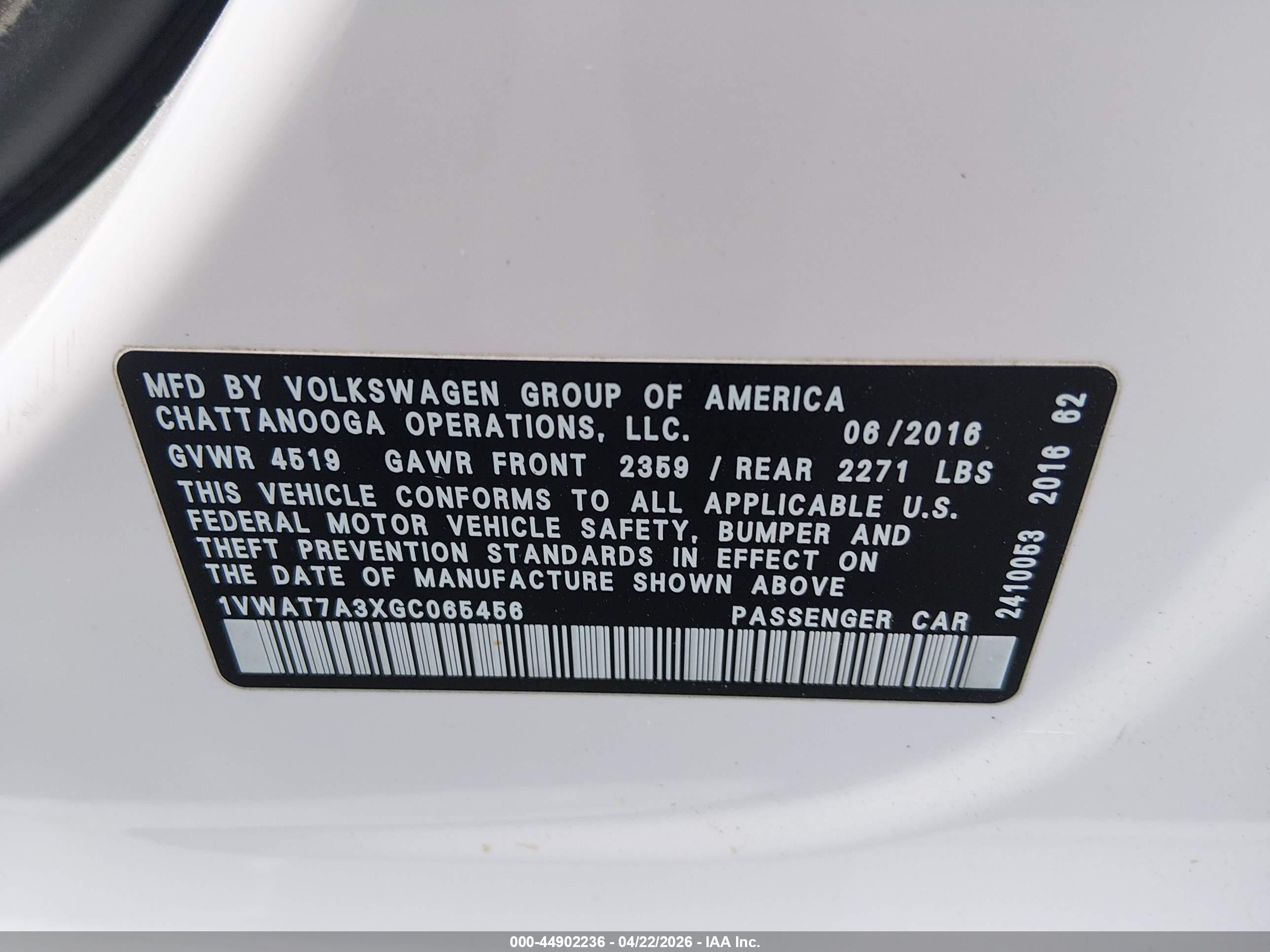 2016 Volkswagen Passat 1.8t R-line White vin: 1VWAT7A3XGC065456