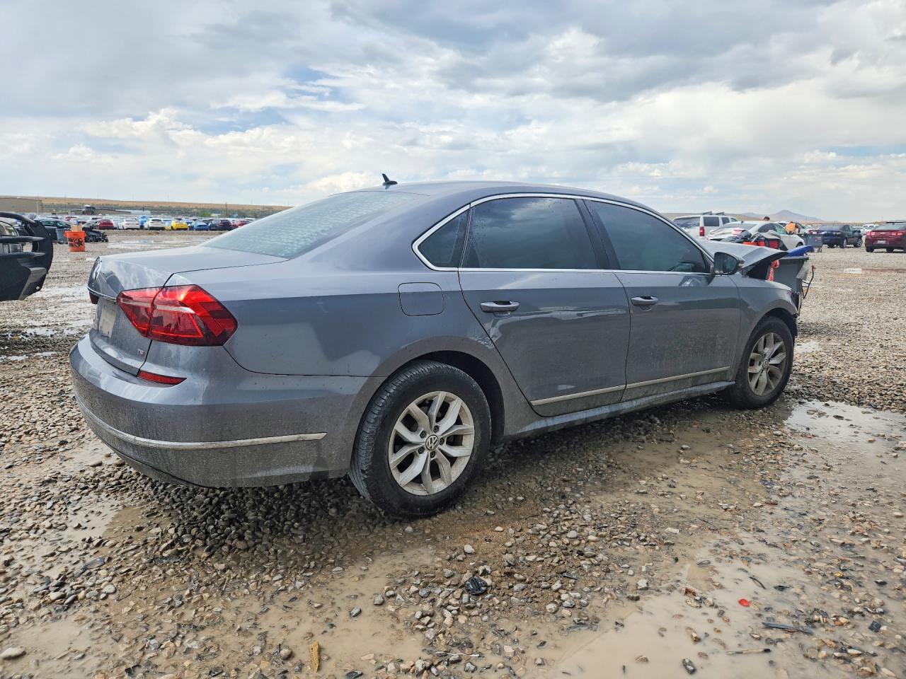 2017 Volkswagen Passat S Gray vin: 1VWAT7A3XHC003539